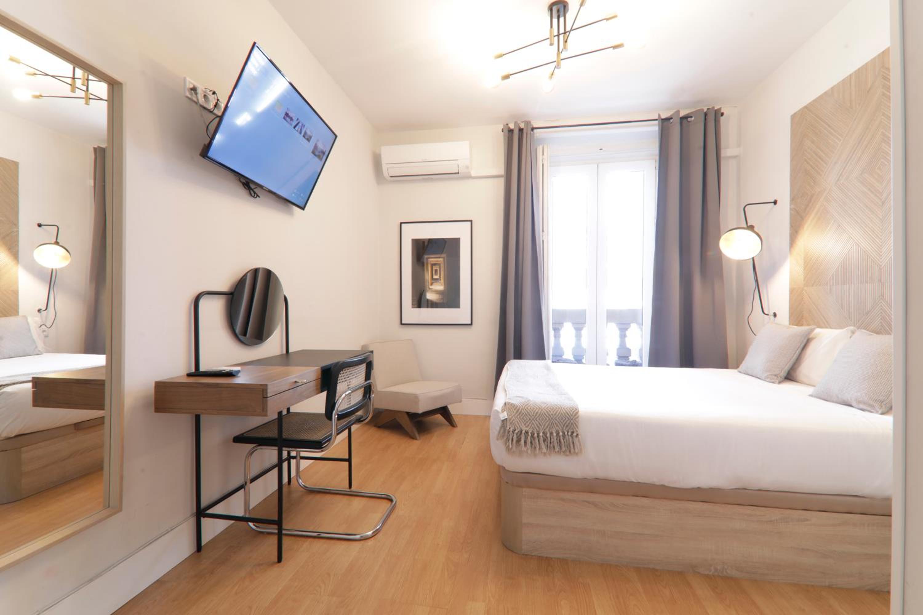 Double Room with Balcony photo 2