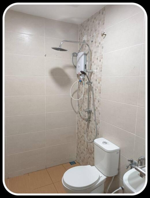 Three-Bedroom House photo 3