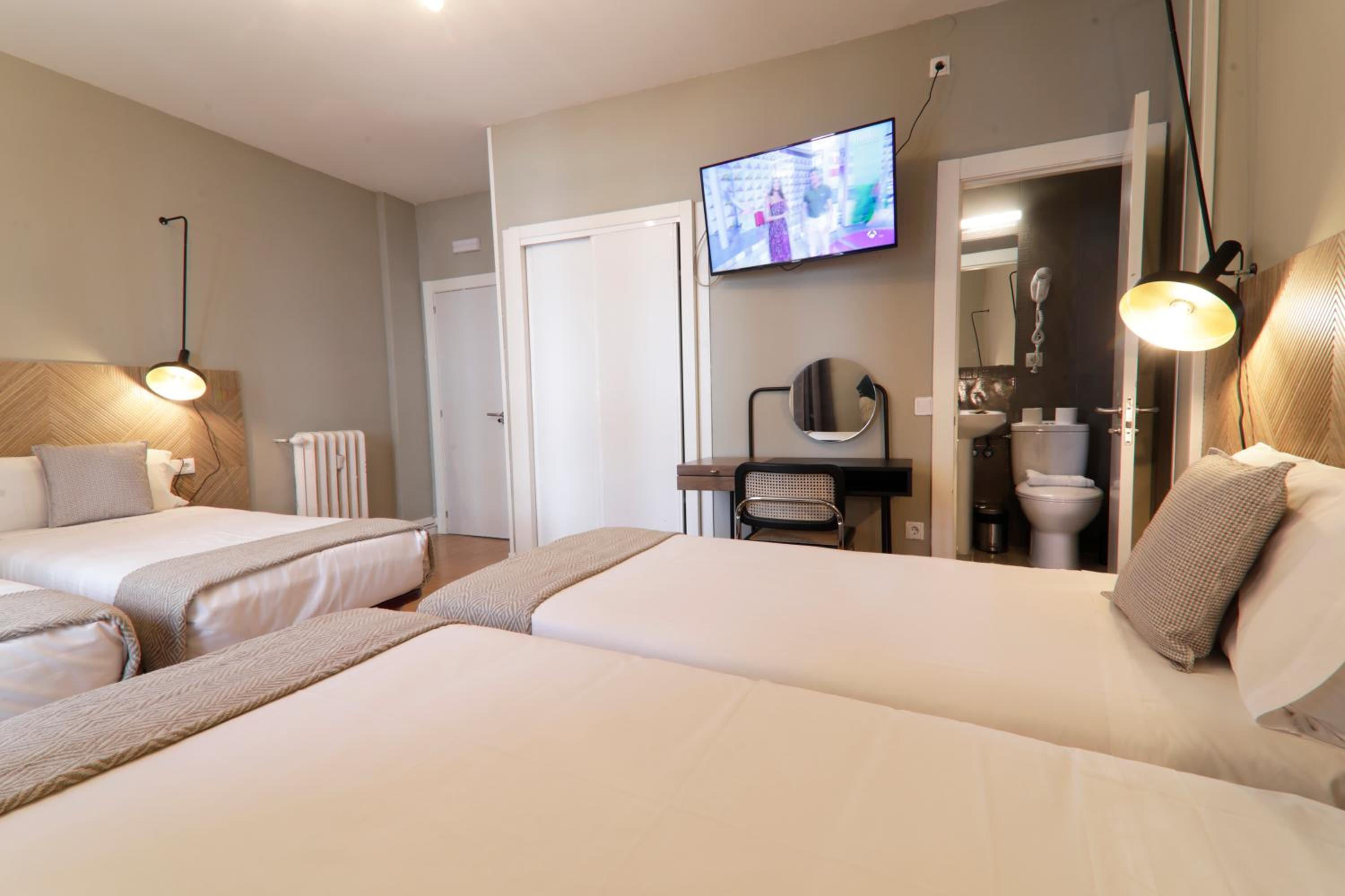 Quadruple Room photo 2