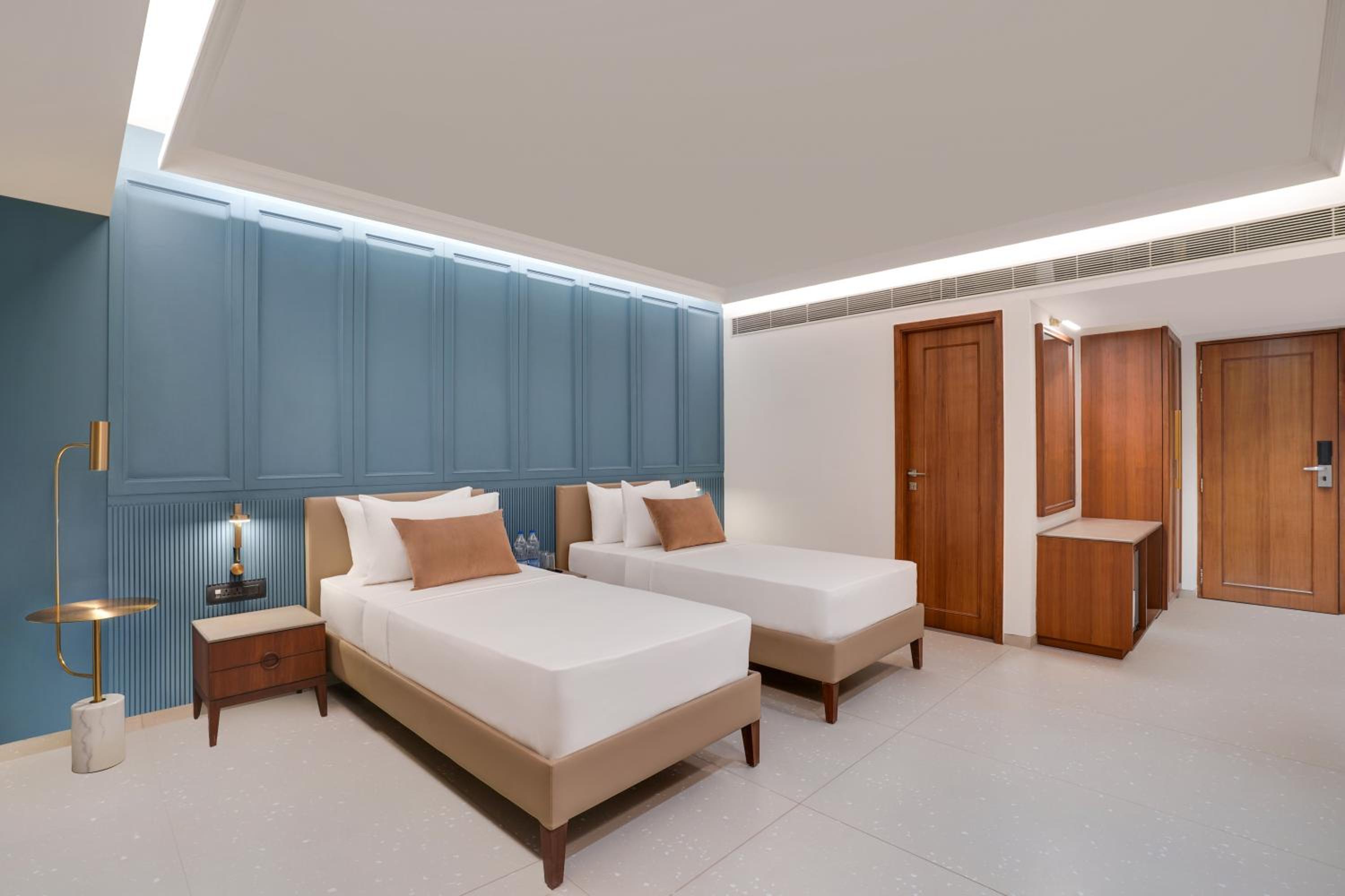 Deluxe Twin Room (Room Upgrade, subject to availability) - Photo 3
