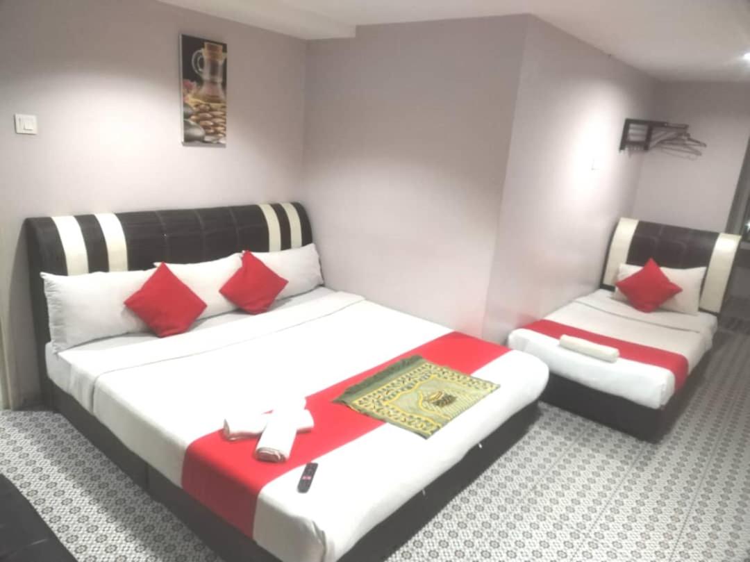 Deluxe Triple Room photo 2