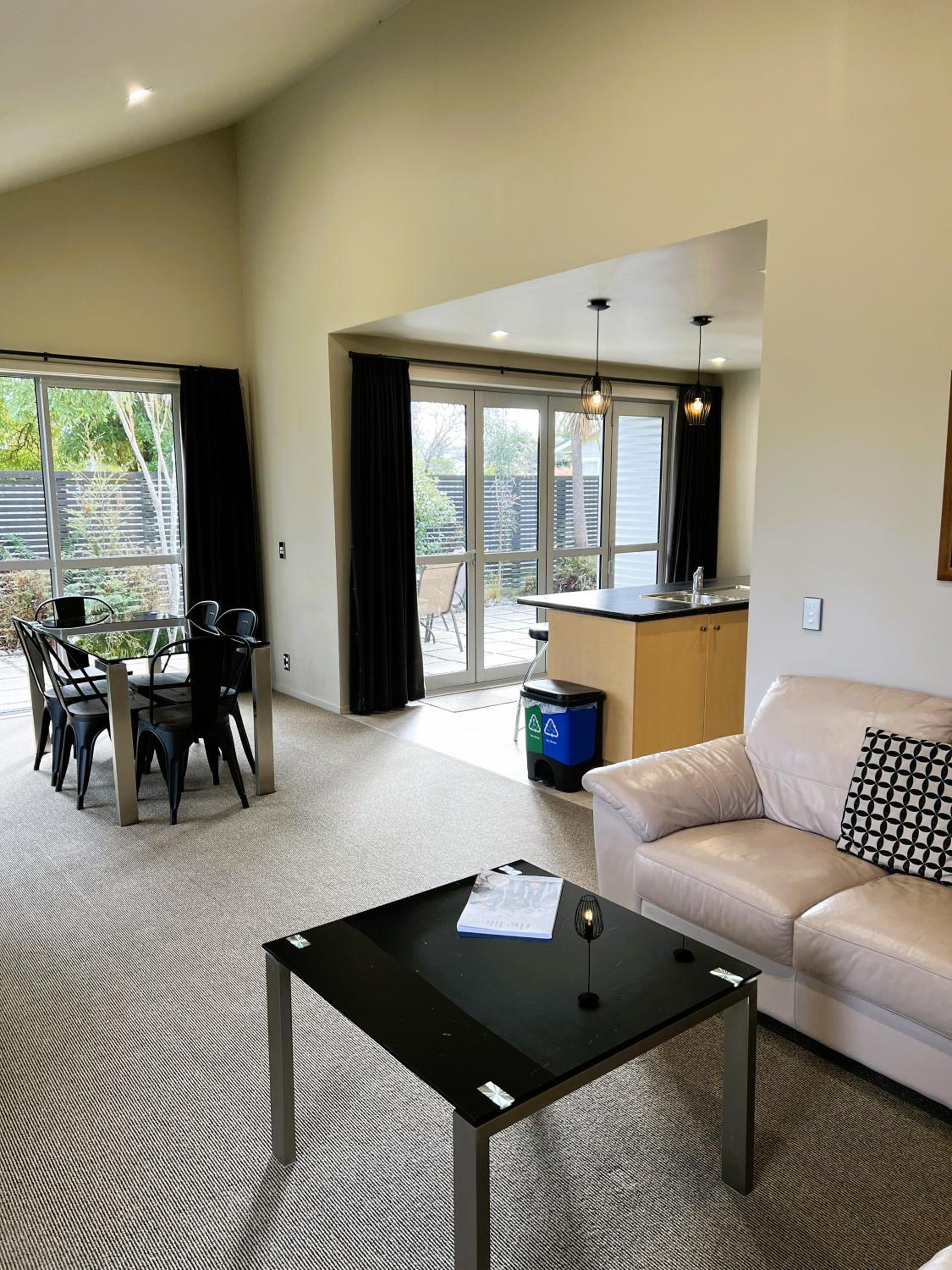 Three-Bedroom Townhouse photo 2