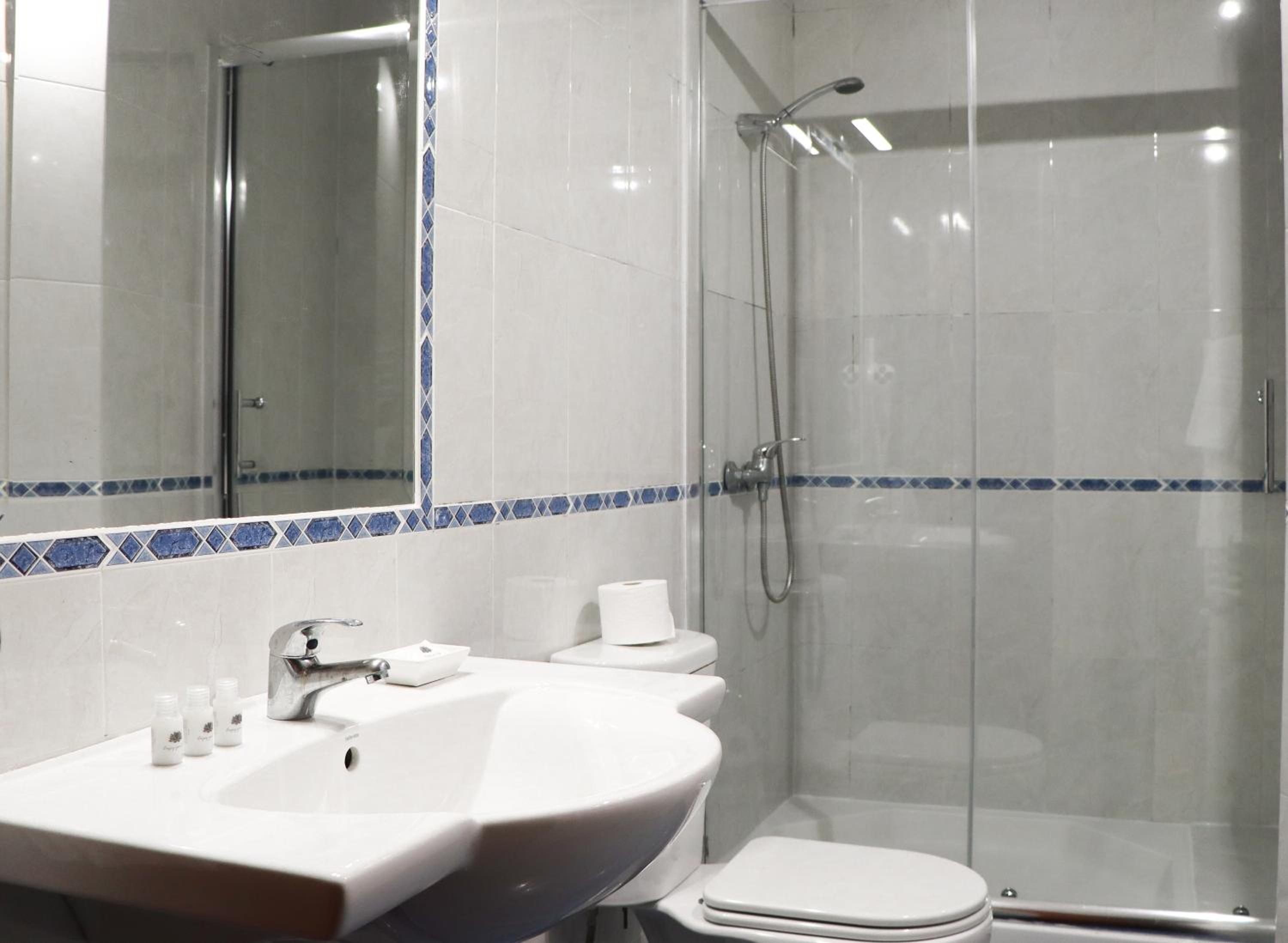 Double or Twin Room with Extra Bed