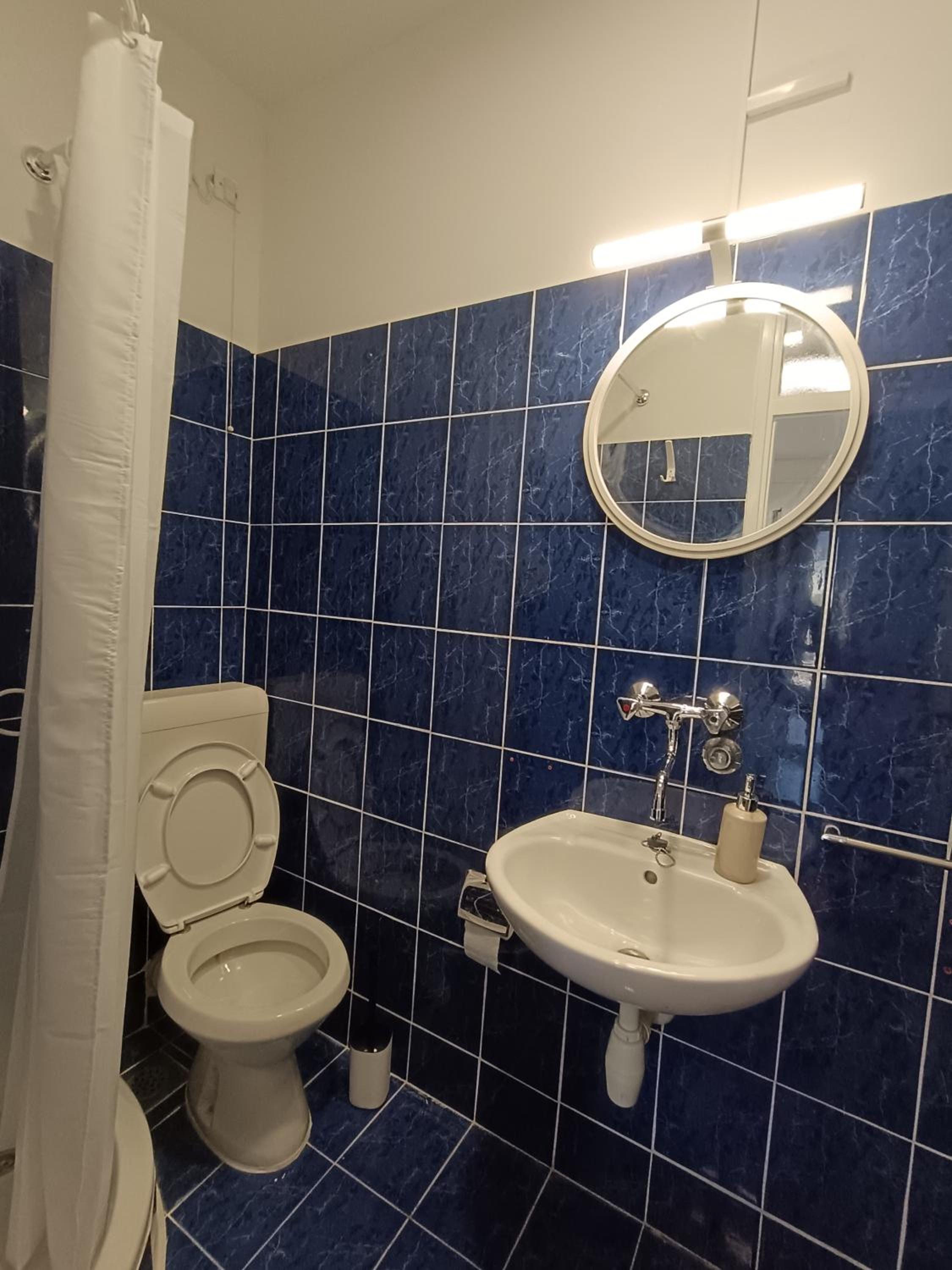 Deluxe Single Room with Balcony photo 3