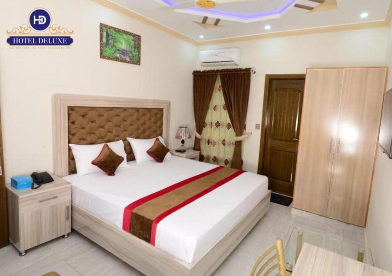 Deluxe Queen Room photo 2