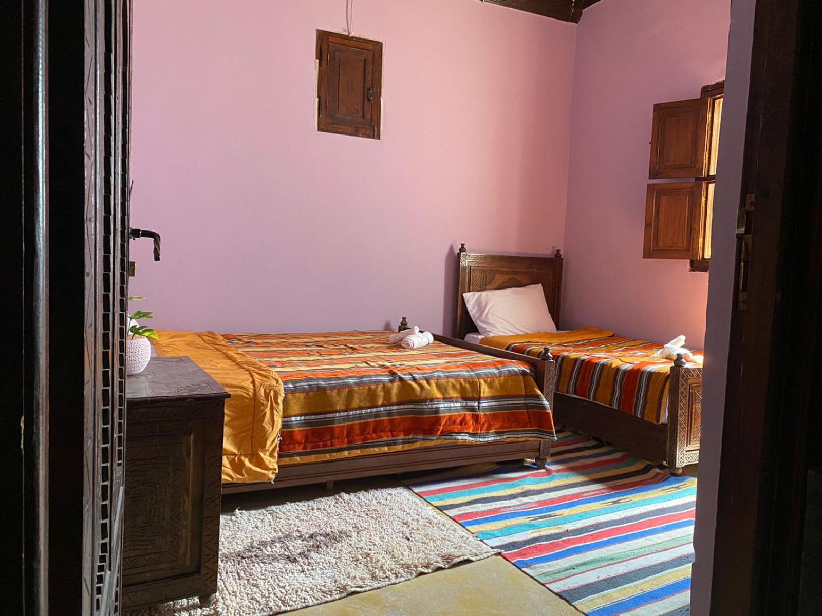 Triple Room With Shared Bathroom photo 2
