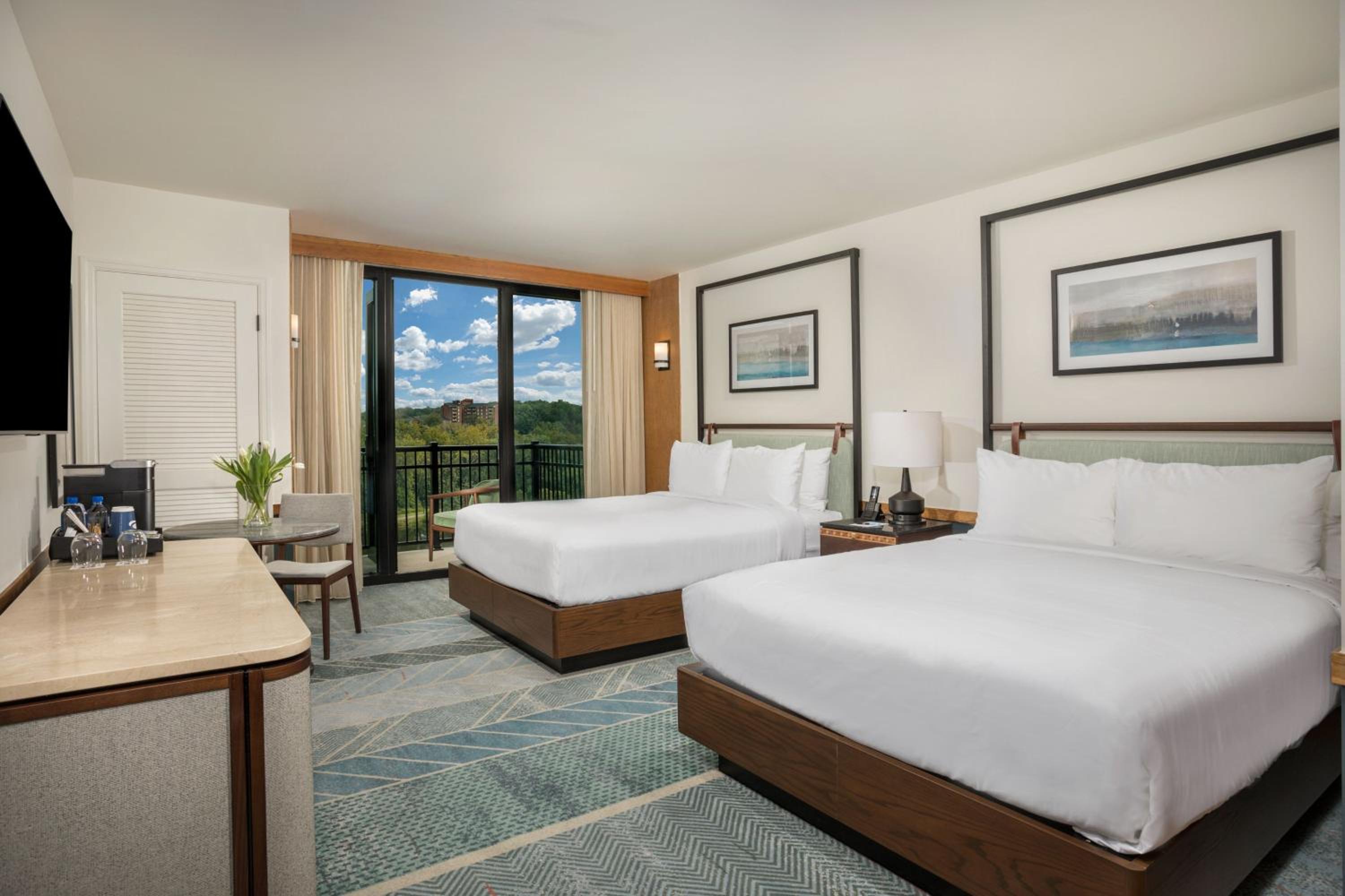 Queen Room with Two Queen Beds, Balcony and Lake View - Photo 1