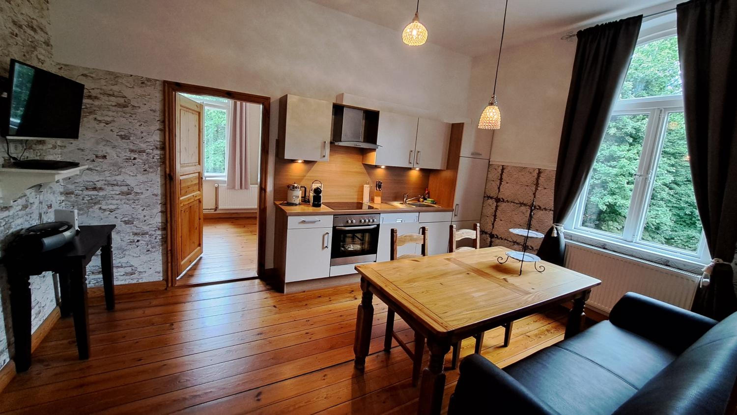 Two-Bedroom Apartment with Garden View photo 2