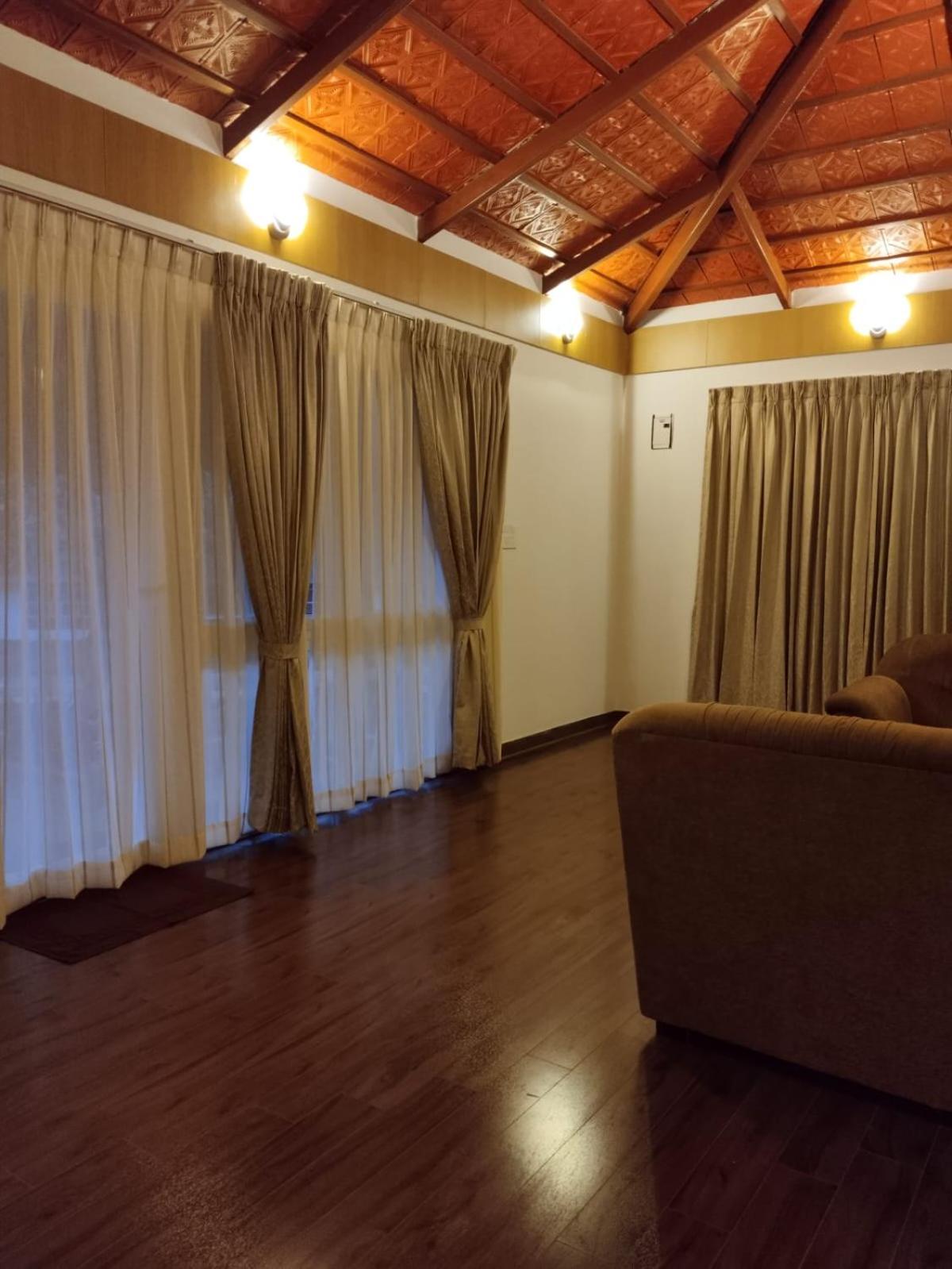 Deluxe King Room photo 3