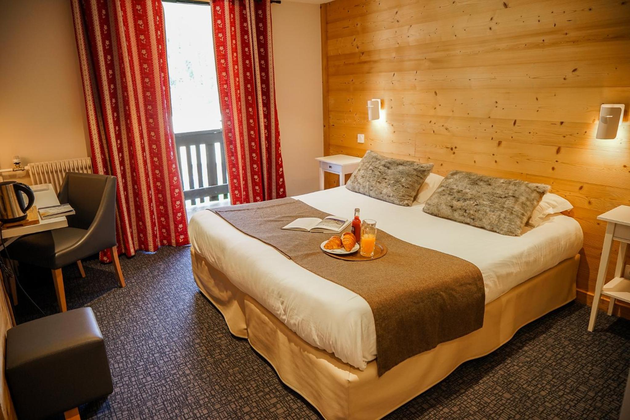 Superior Double or Twin Room with Balcony photo 1
