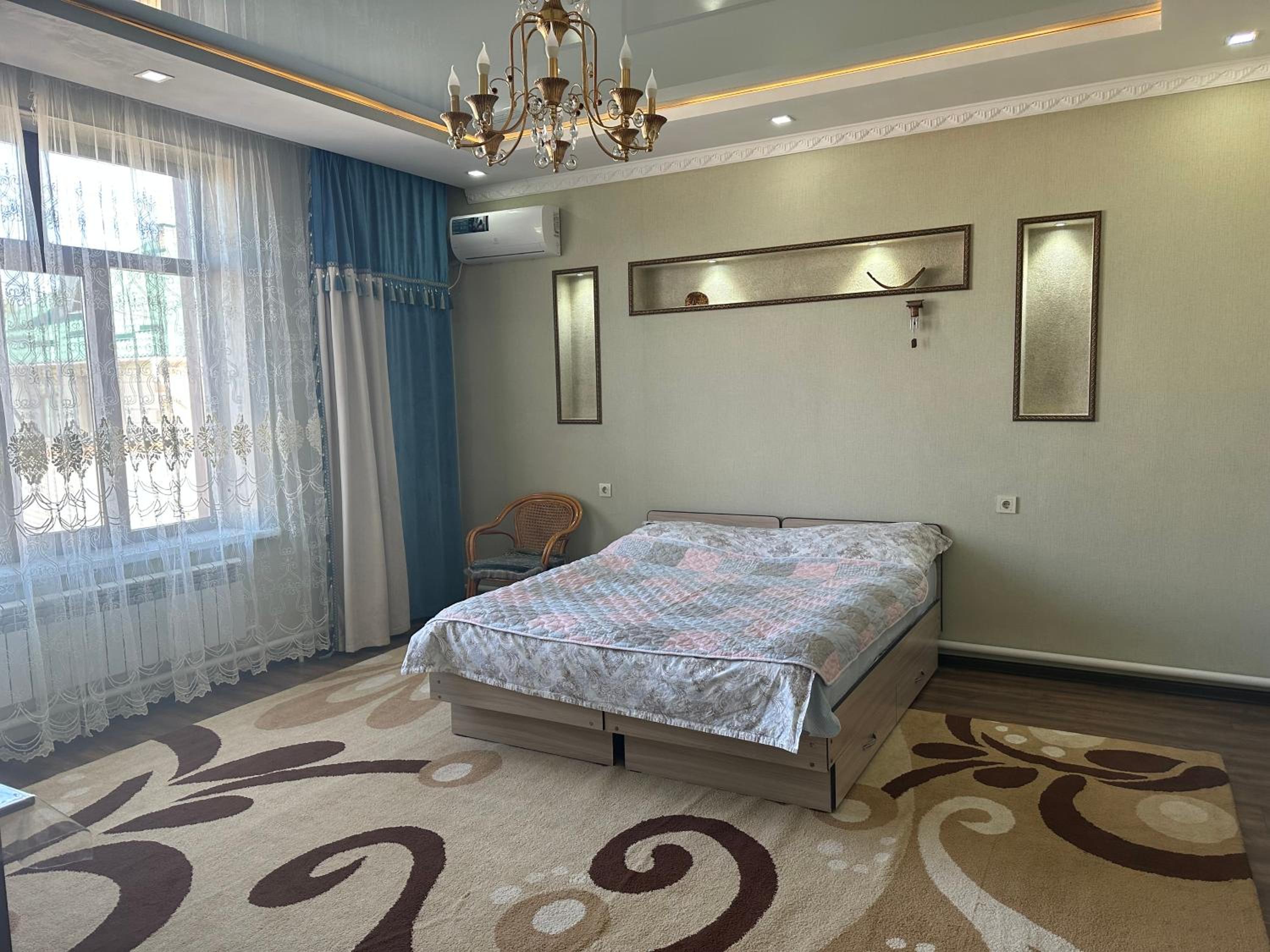 Large Double Room photo 1