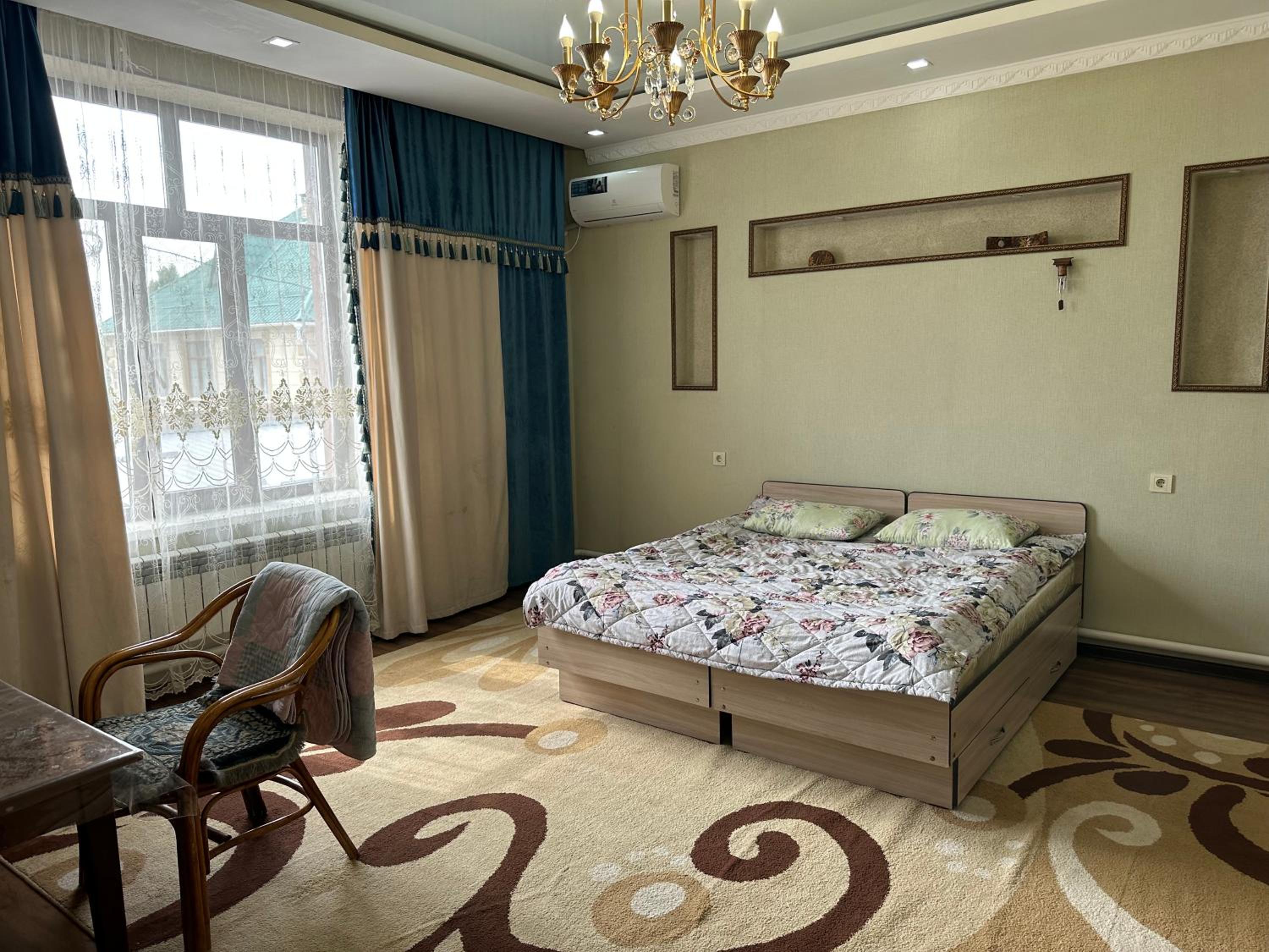 Large Double Room photo 3