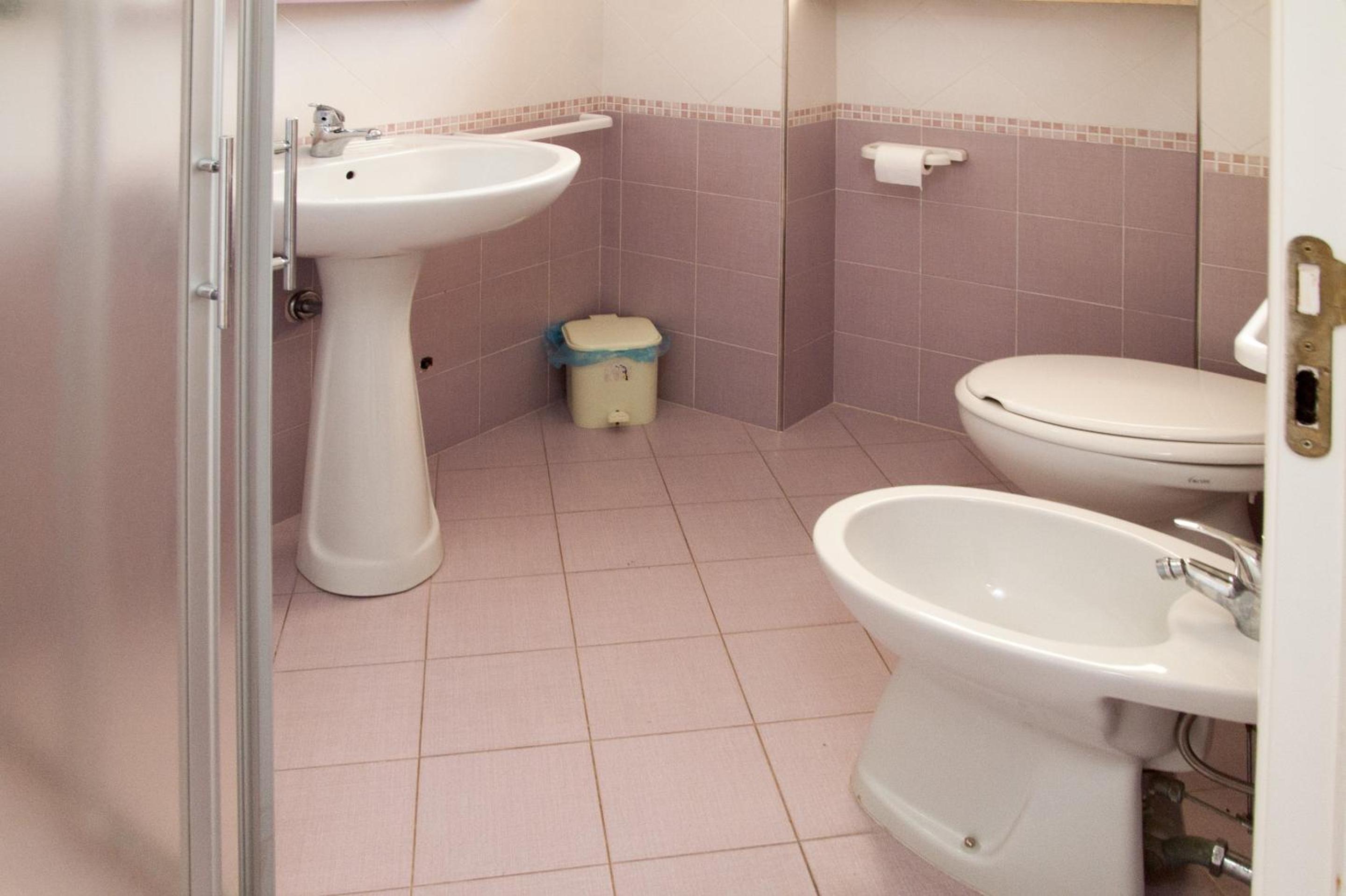 Standard Triple Room photo 3