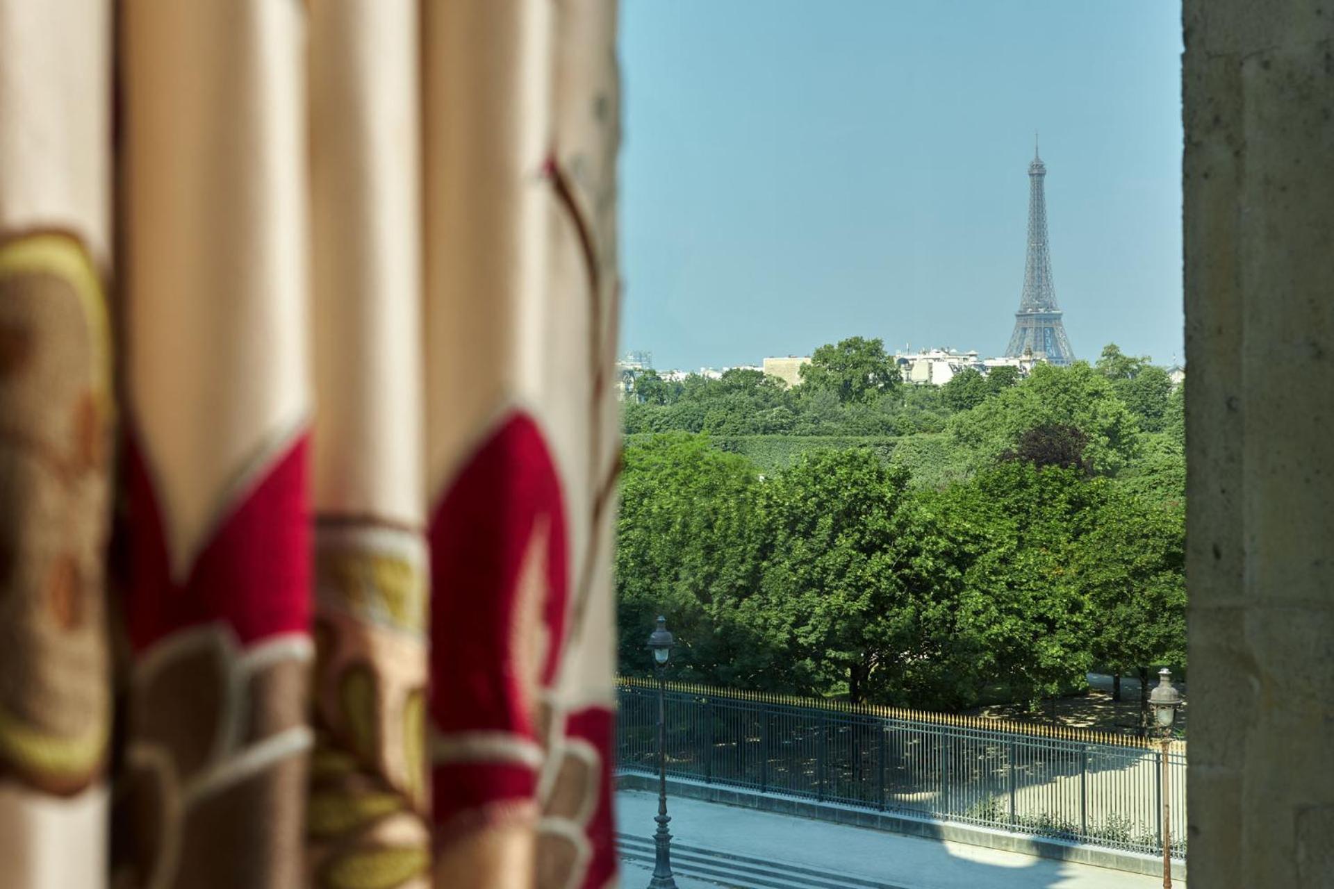 Chambre Prestige – Côté Louvre et Tour Eiffel