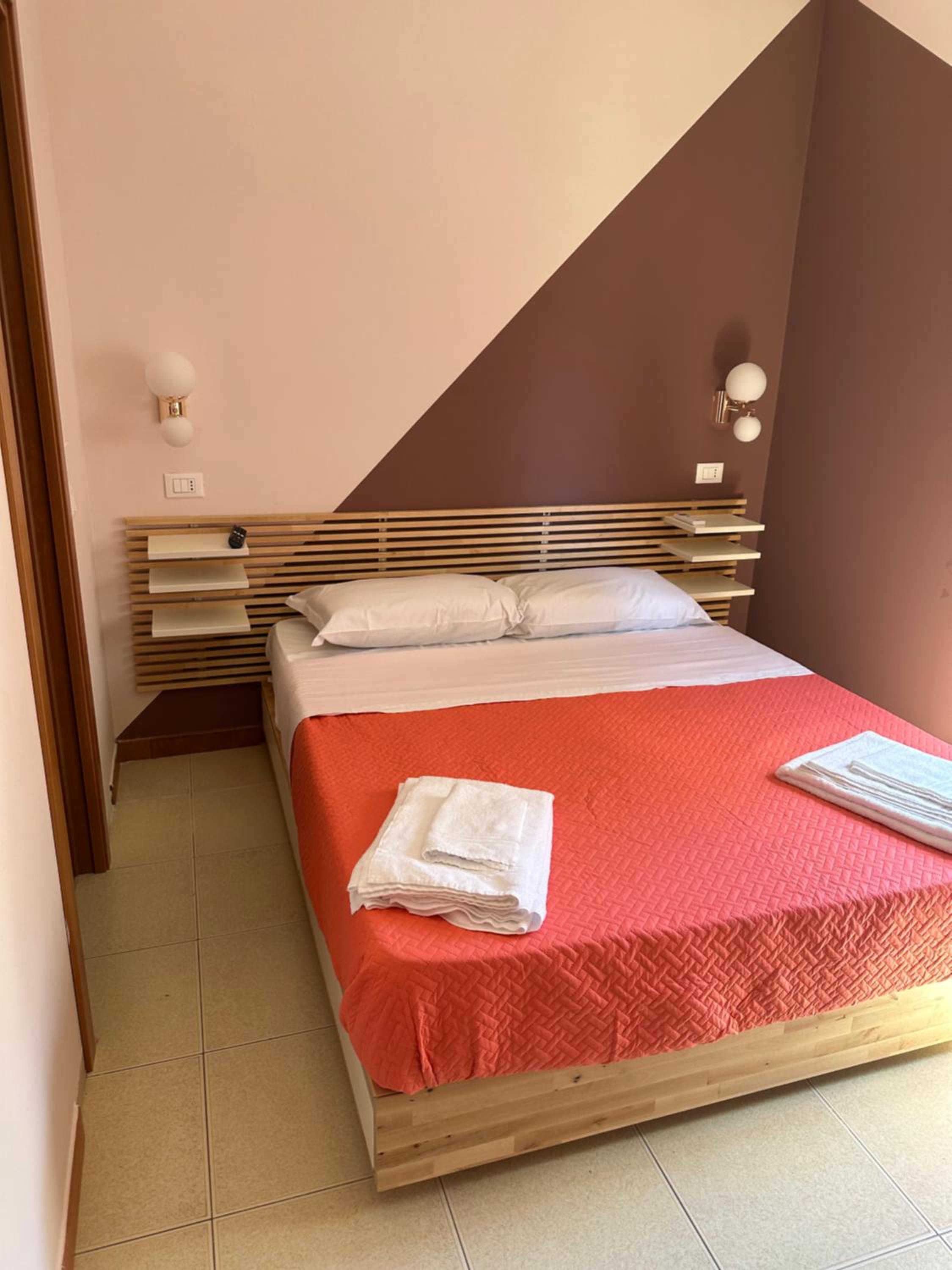 Deluxe Double Room with Balcony photo 1