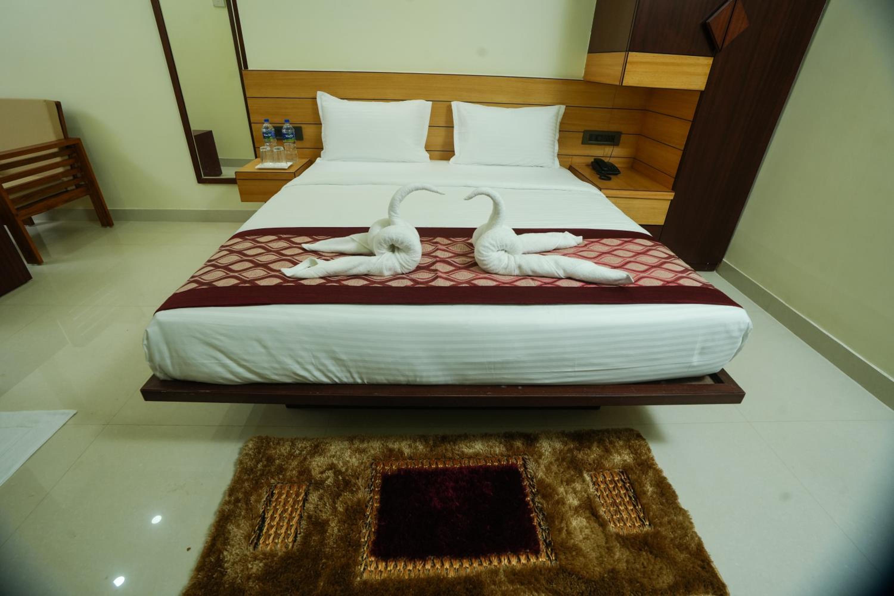 Executive Room - Photo 5