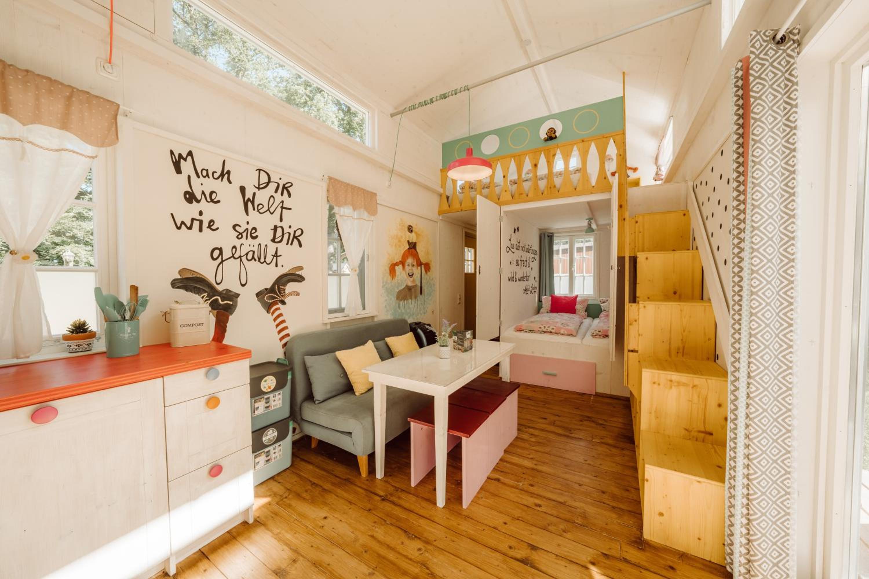 Mobile Home photo 1