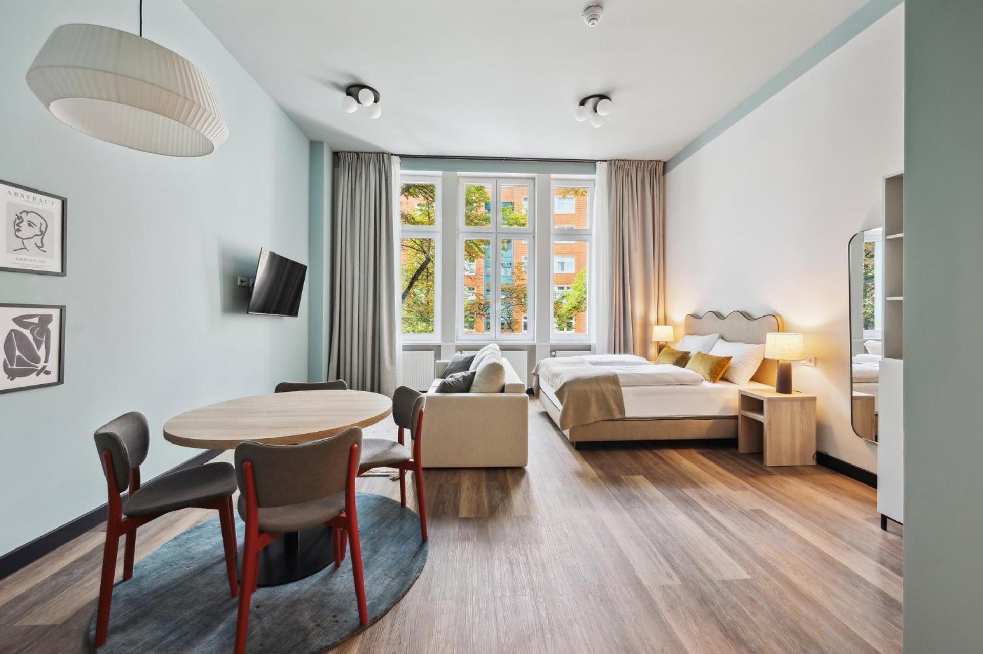 Comfort suite with sofa bed