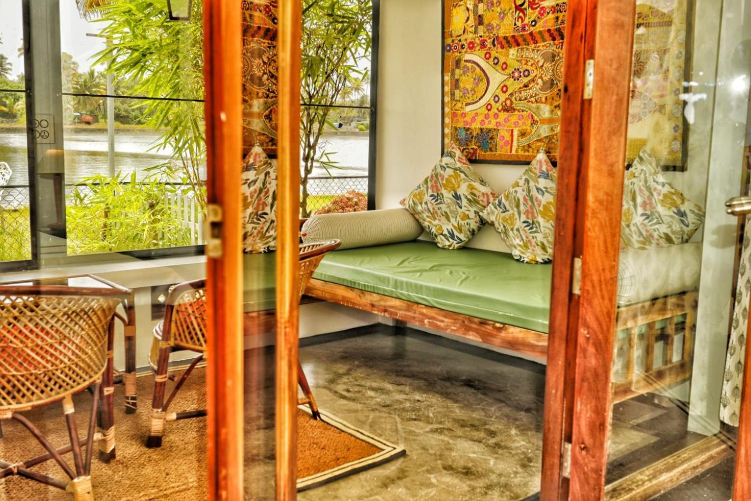 Deluxe Double Room - Photo 20