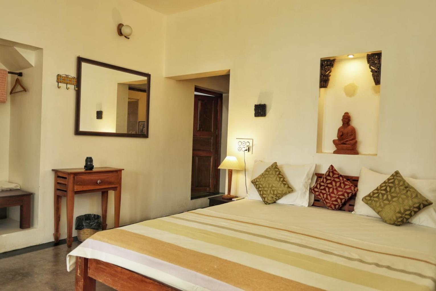 Deluxe Double Room - Photo 22
