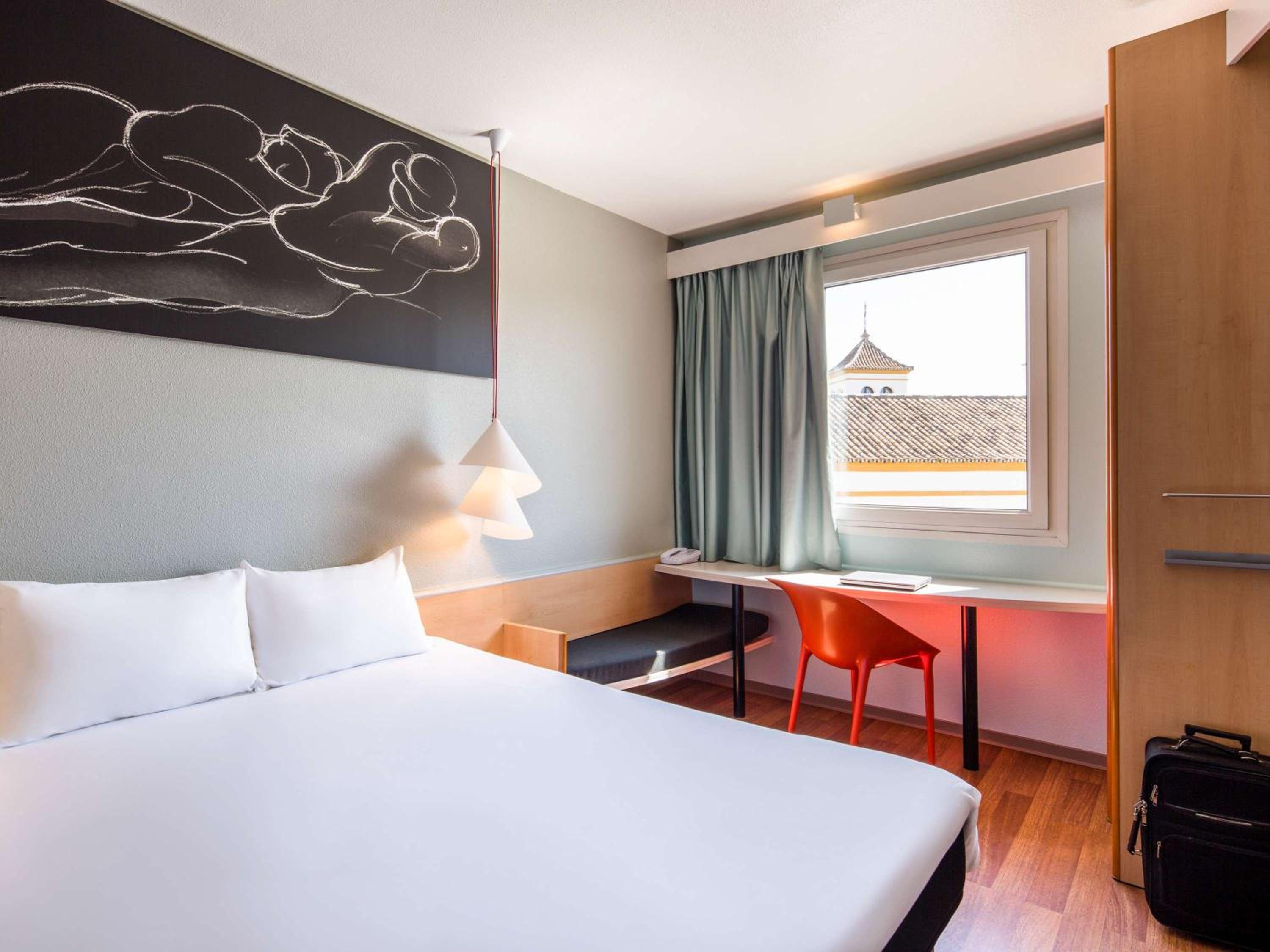 Double Room - Photo 6