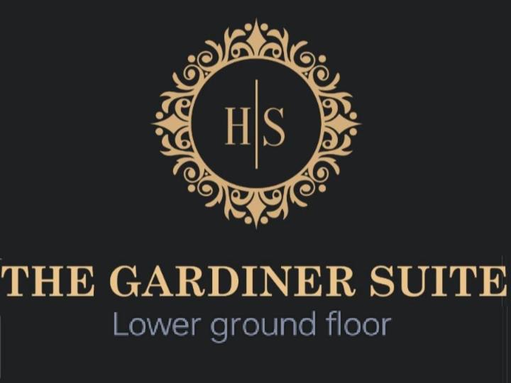 Lower Ground Floor Apartment photo 2