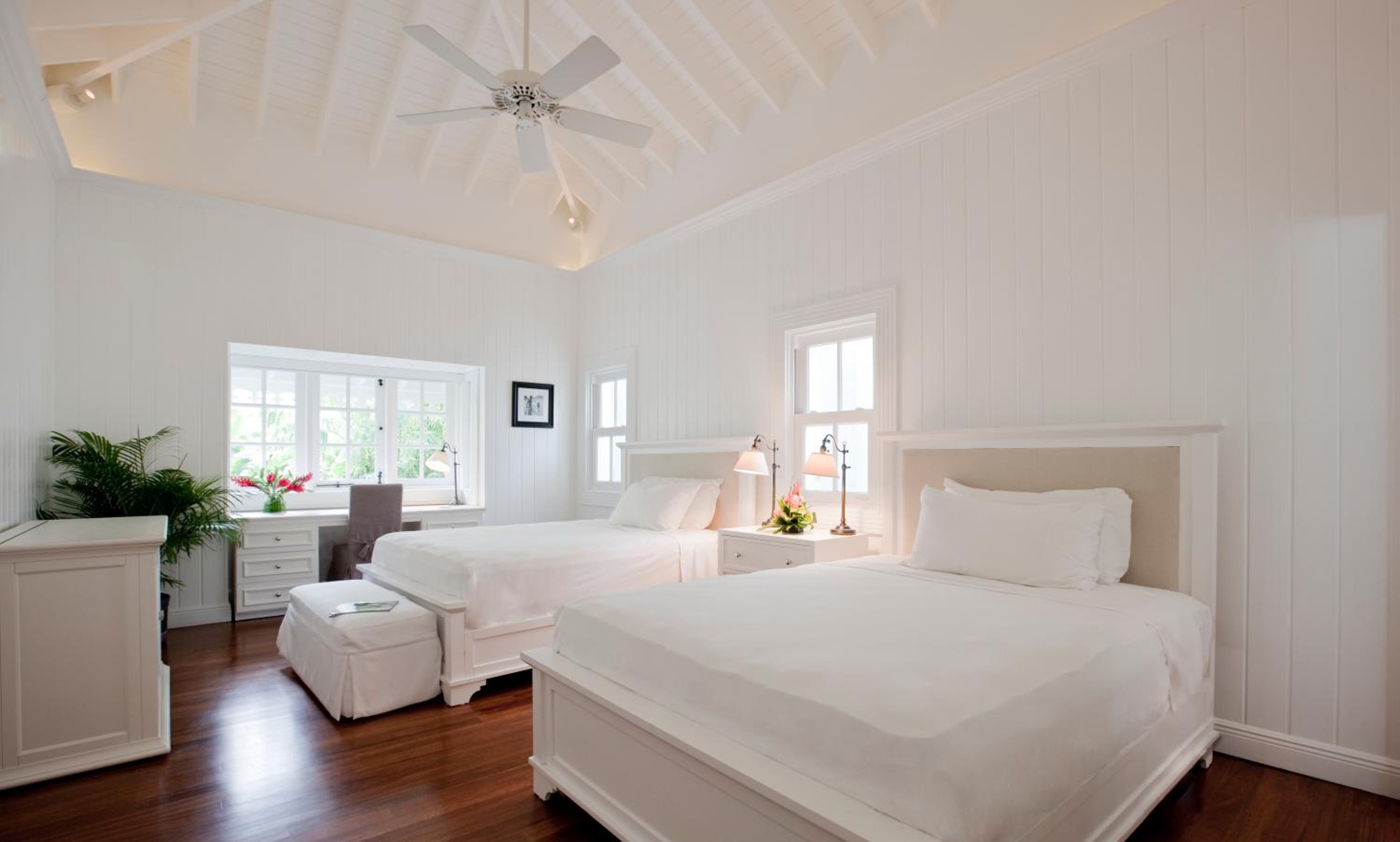 Two Bedroom Grand Luxury Villa (Non Smoking) photo 3