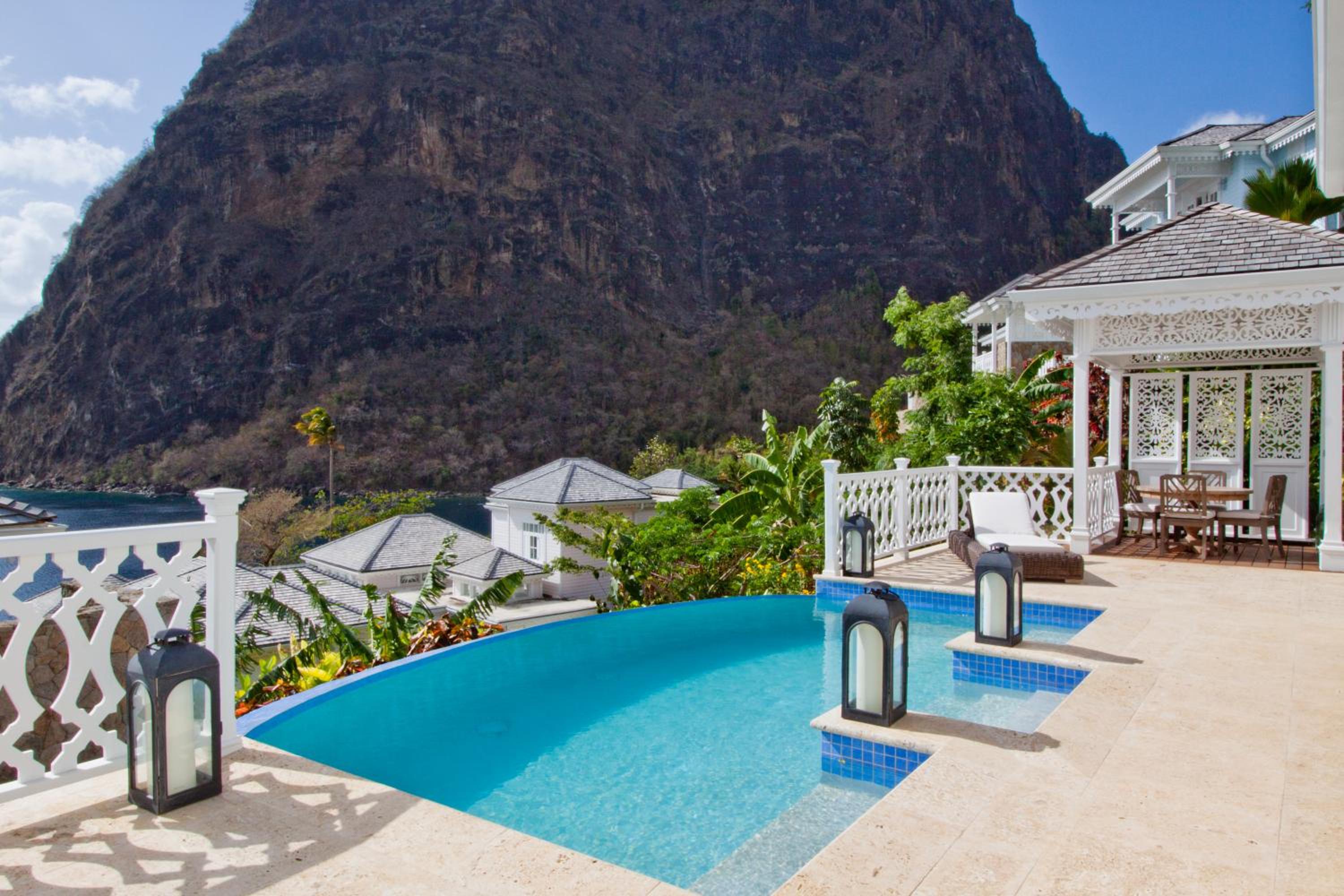 Two Bedroom Grand Luxury Villa (Non Smoking) photo 2