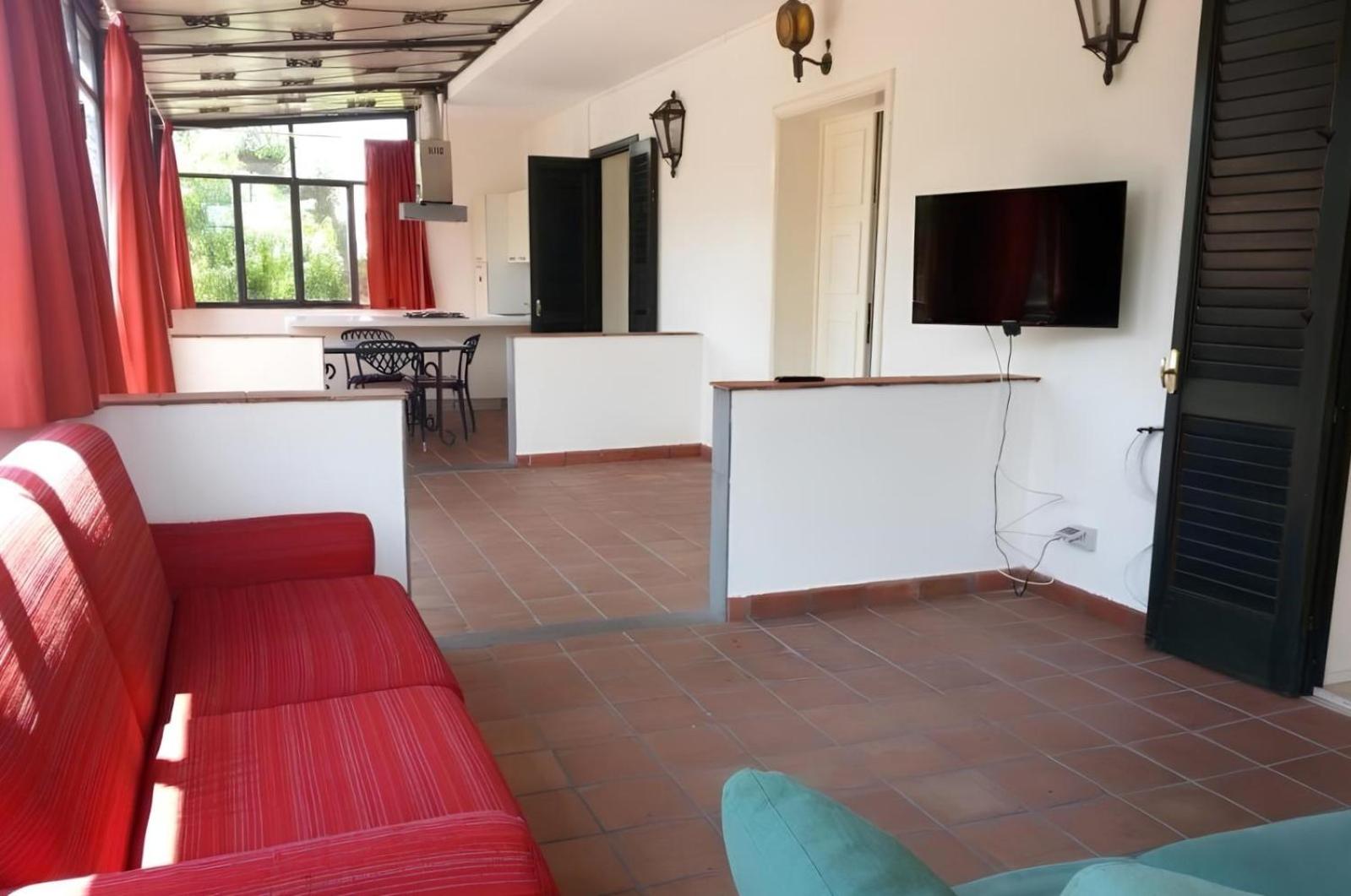 Four-Bedroom Villa photo 2