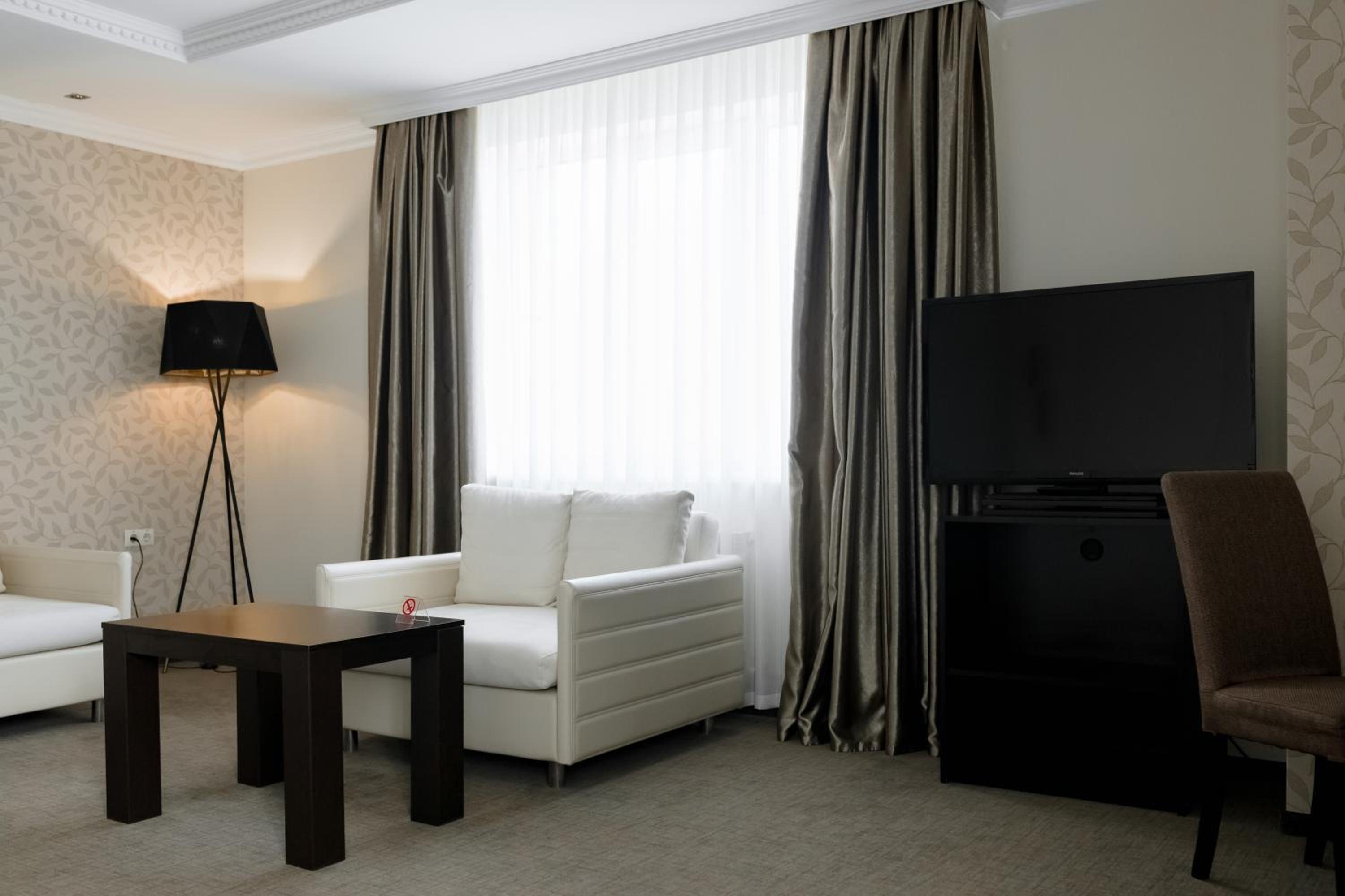 Deluxe Double Room photo 2