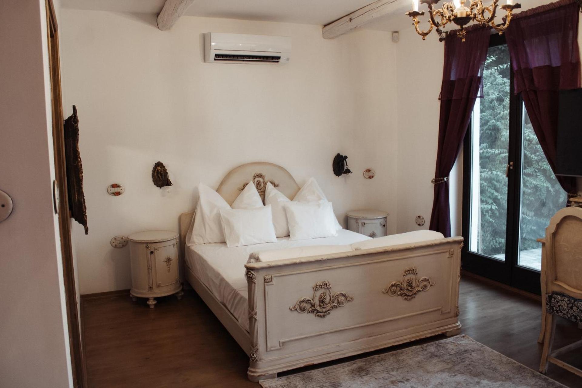 Deluxe Queen Room photo 1