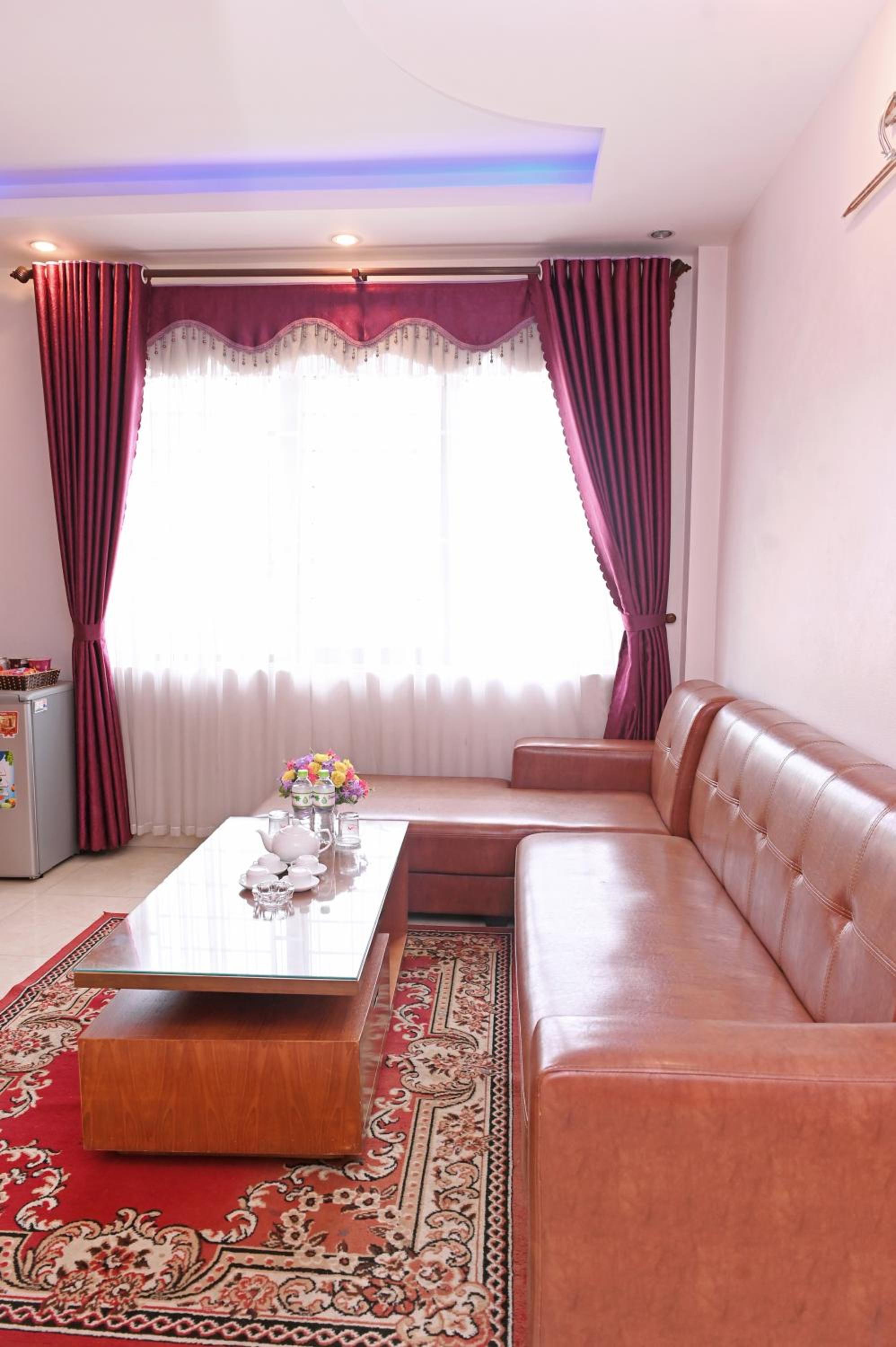 Deluxe Double Room with Bath - Photo 1
