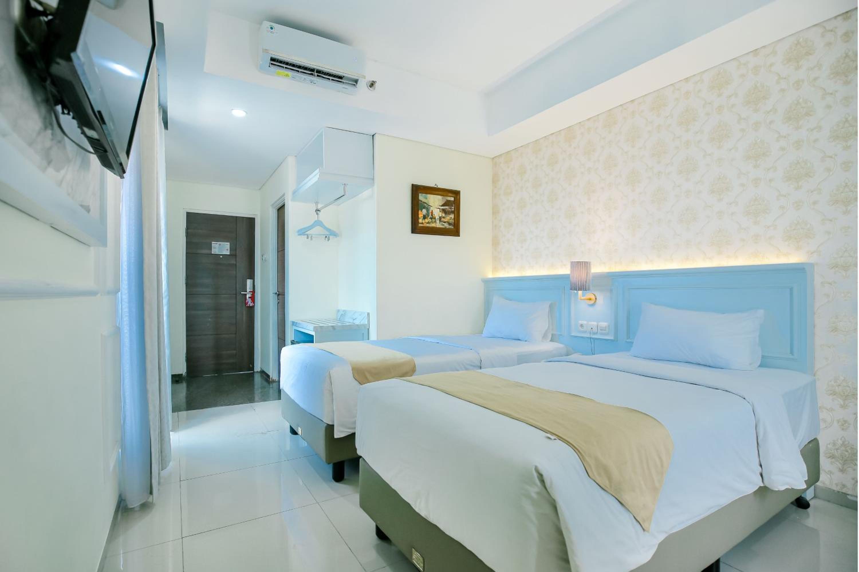 Superior Twin Room - Photo 4