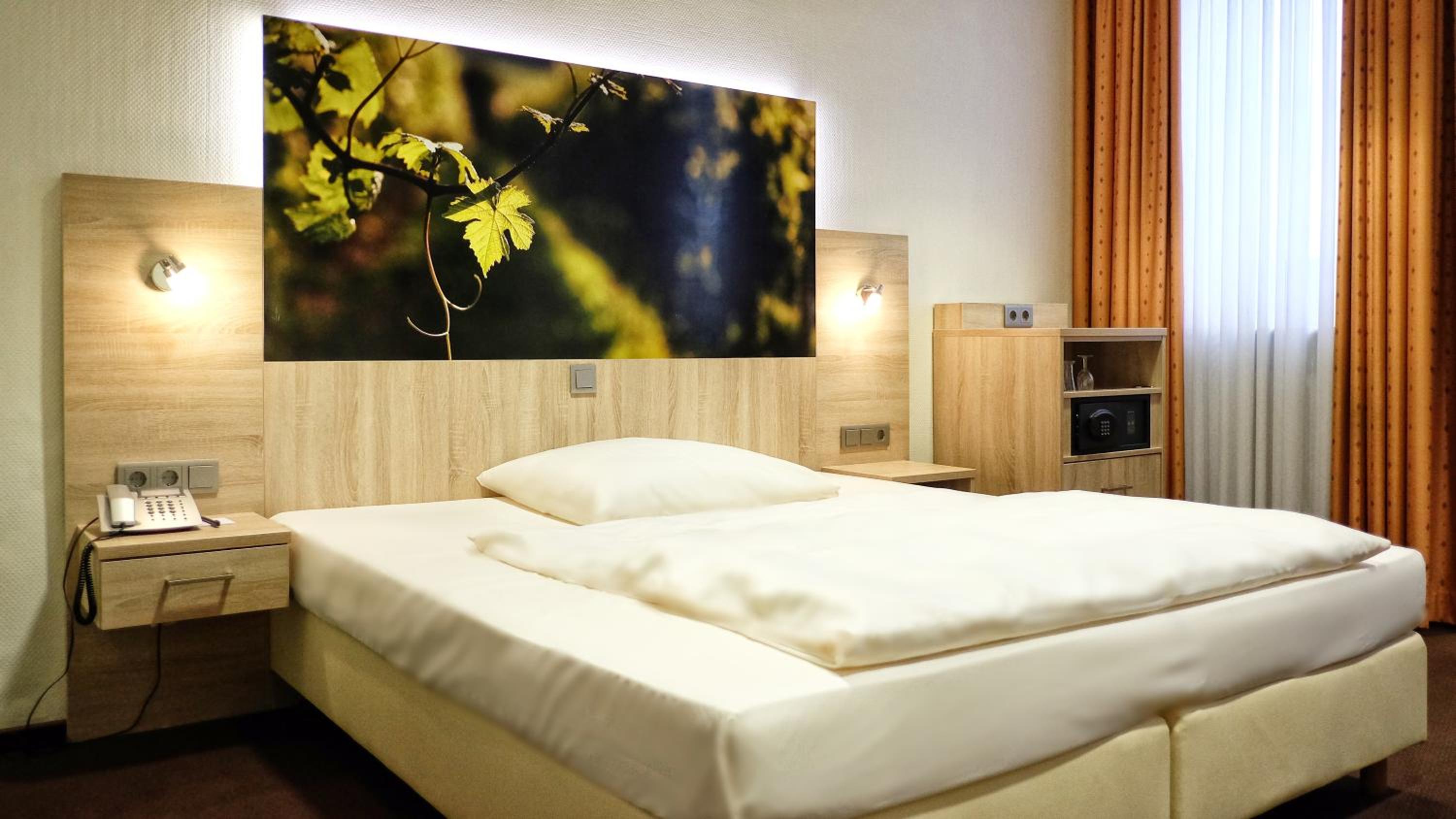 Standard Room - Photo 11