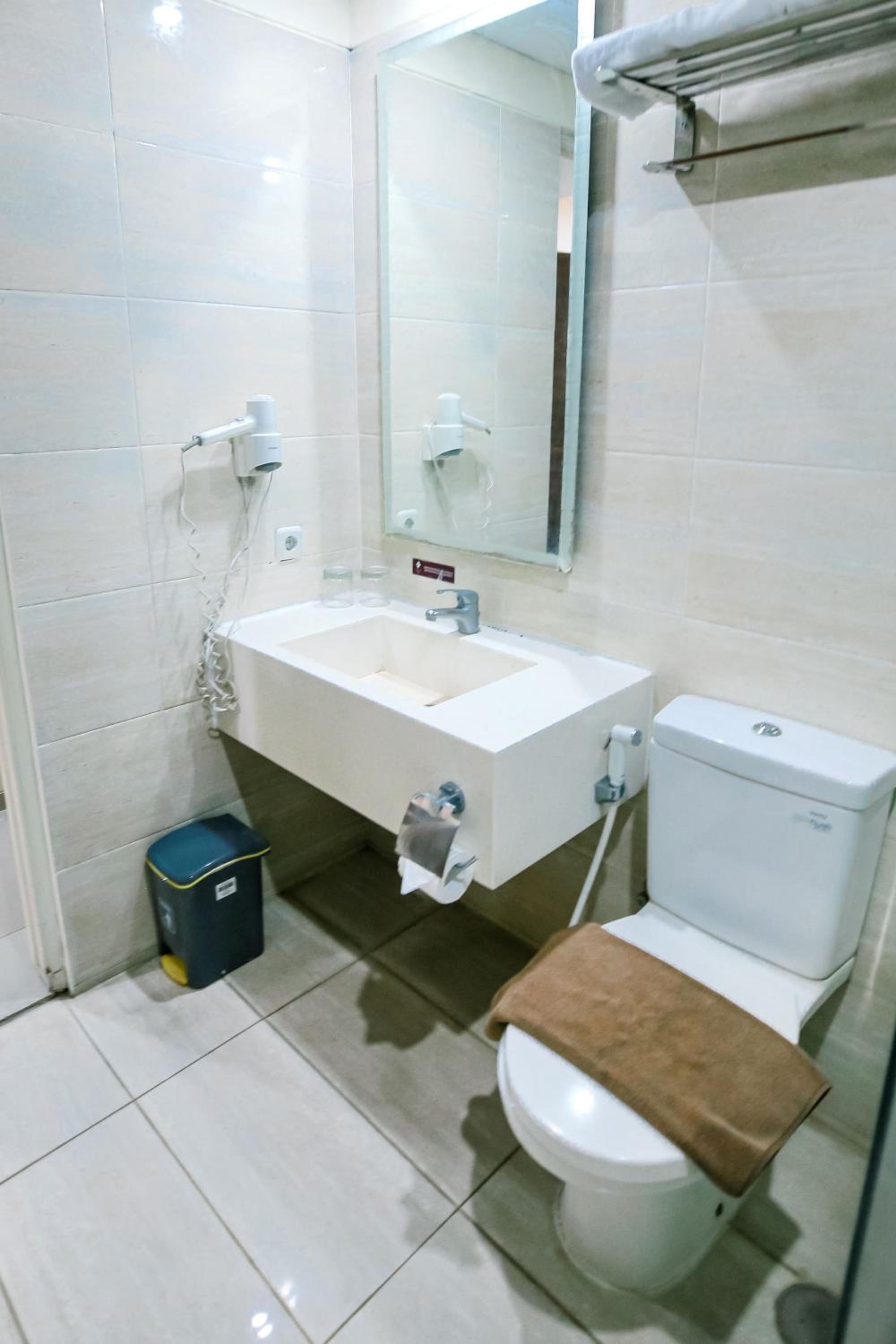 Superior Twin Room - Photo 11