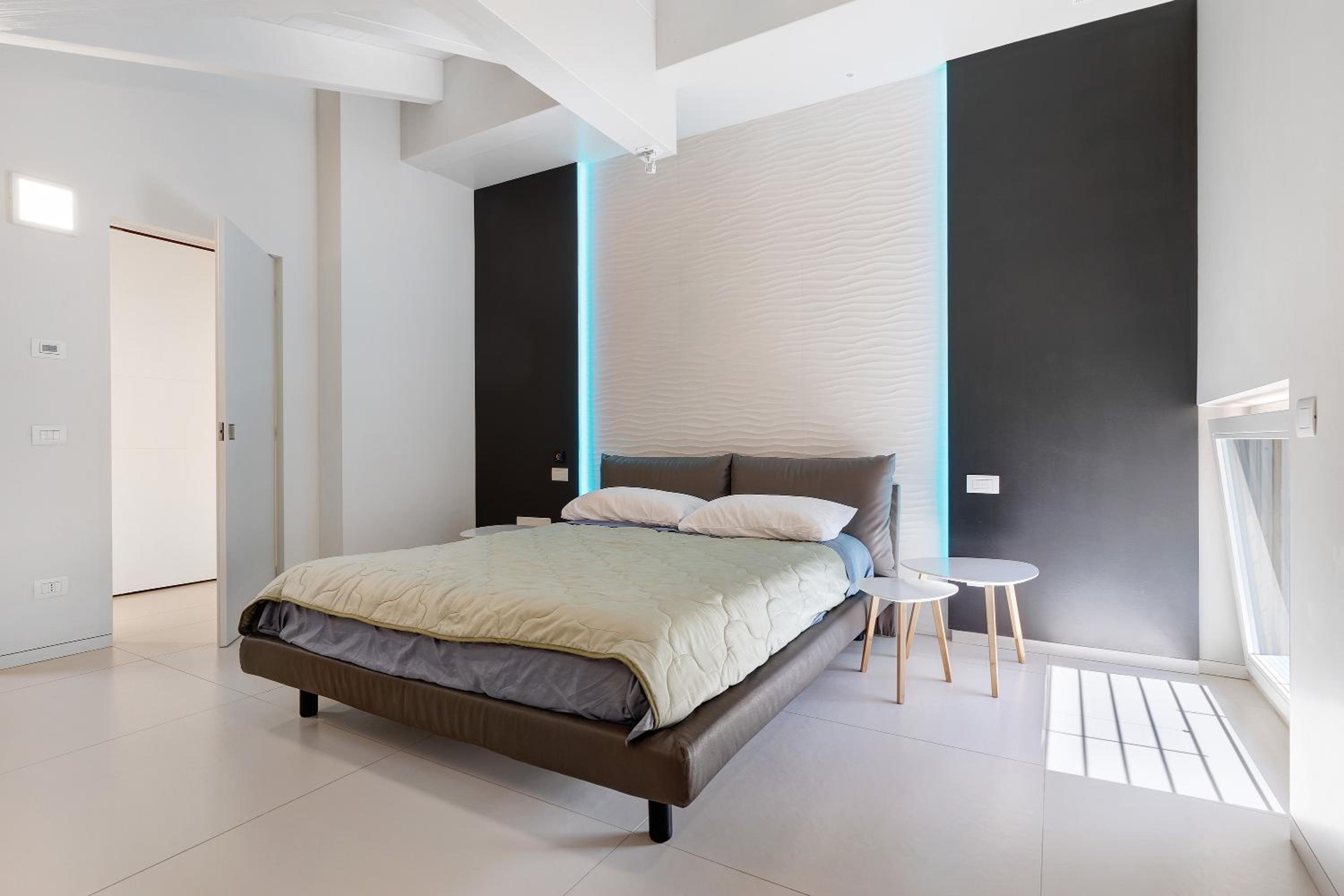 Two-Bedroom Deluxe Apartment with Garden View photo 3