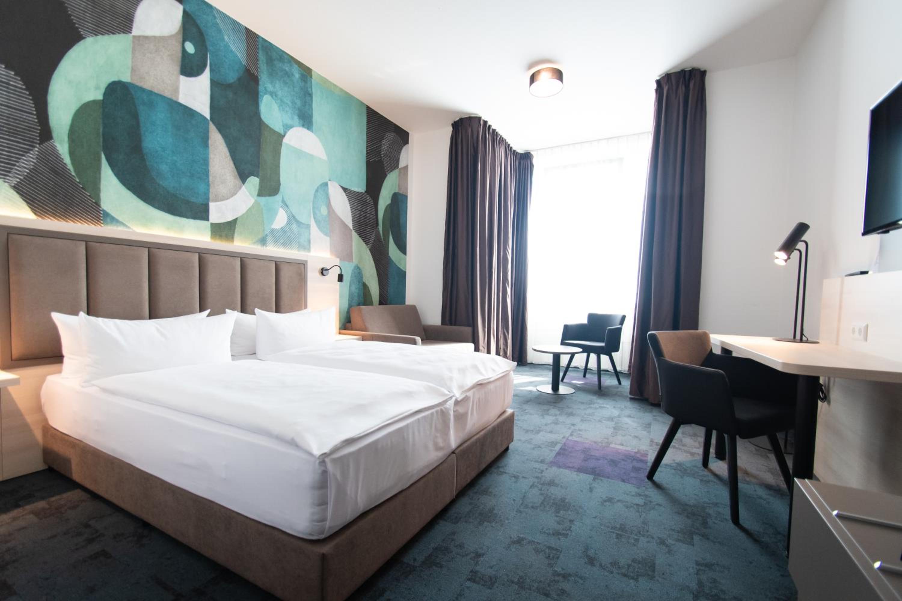 Standard Double or Twin Room - Photo 5