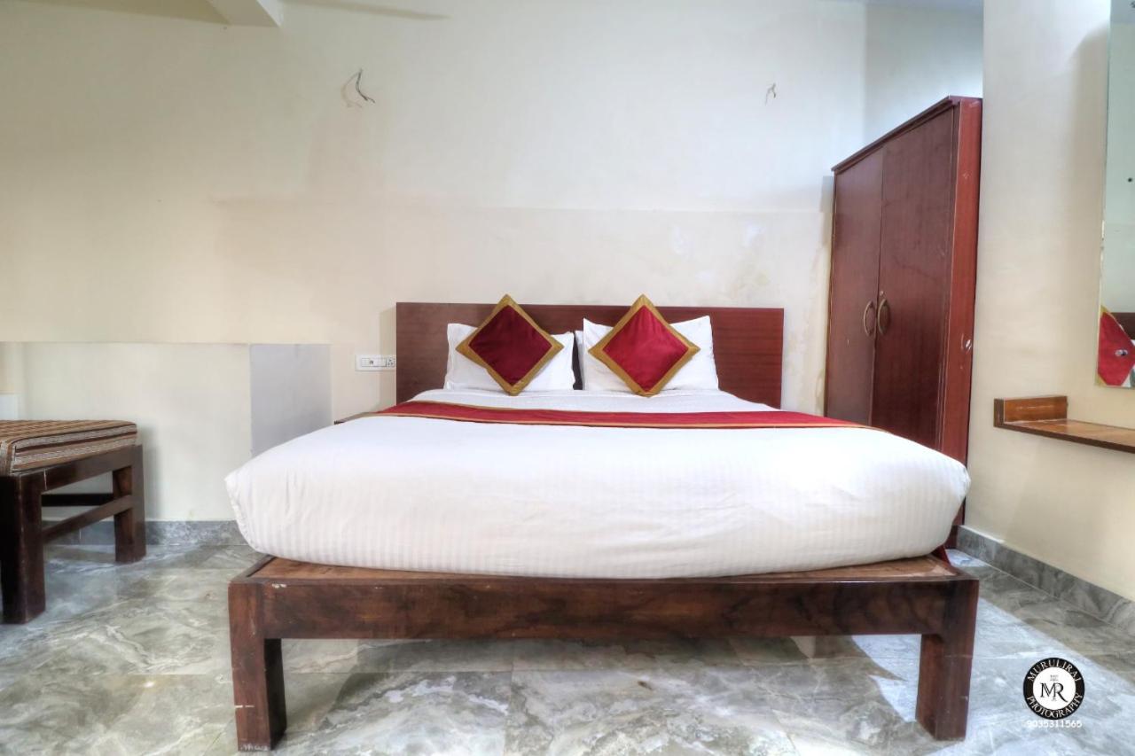 Deluxe Double Room photo 2