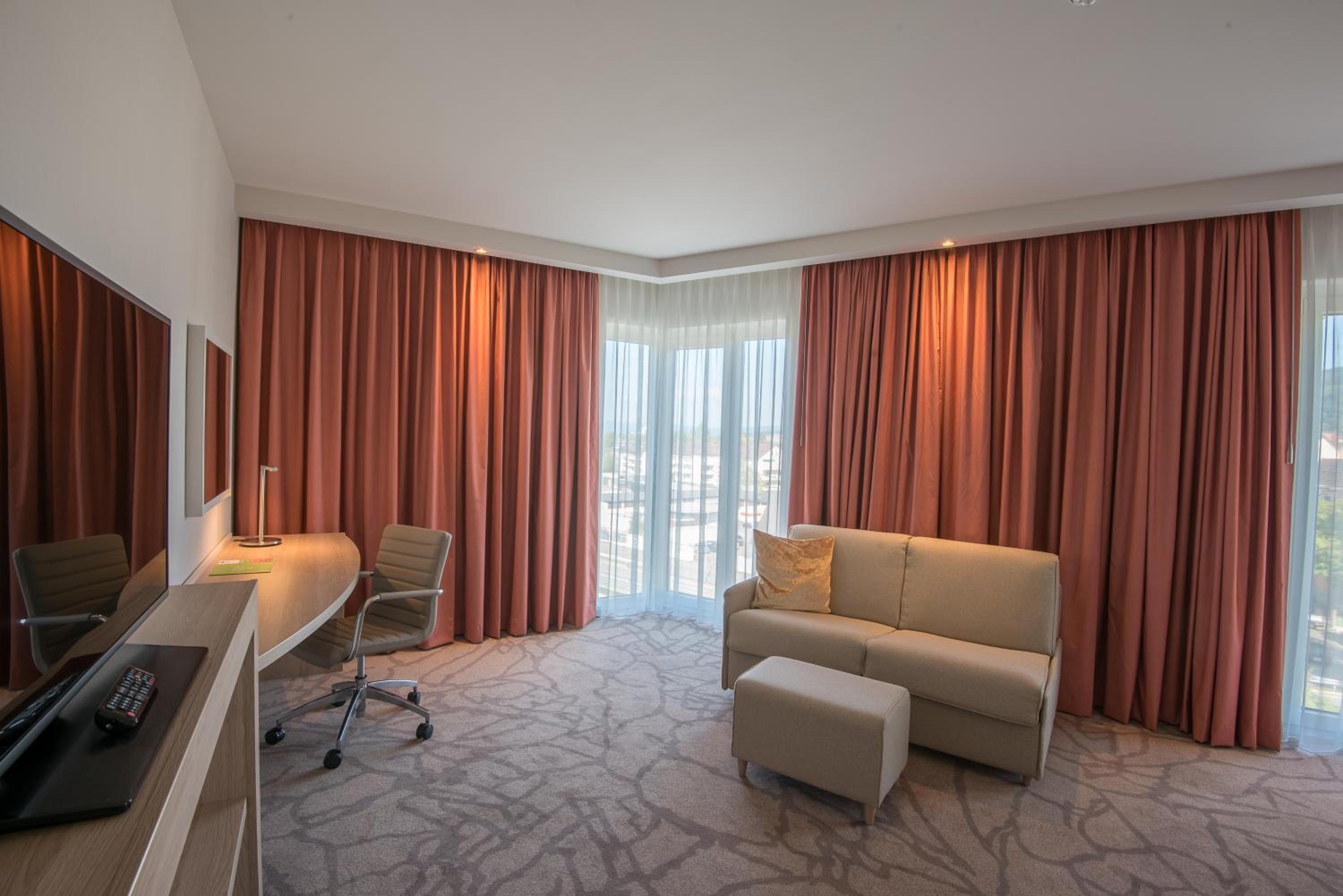 Queen Room