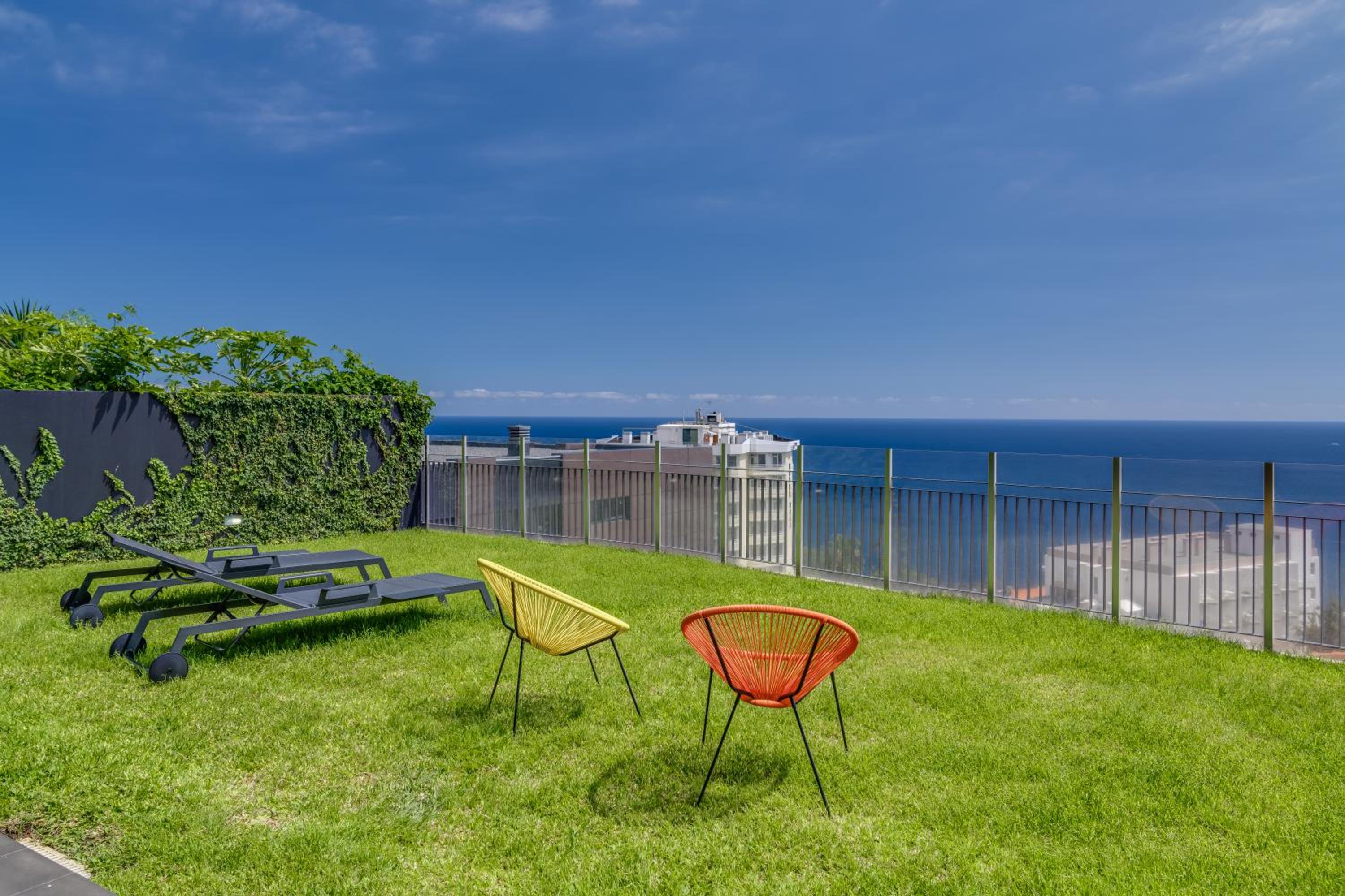 Two-Bedroom Apartment with Balcony photo 2