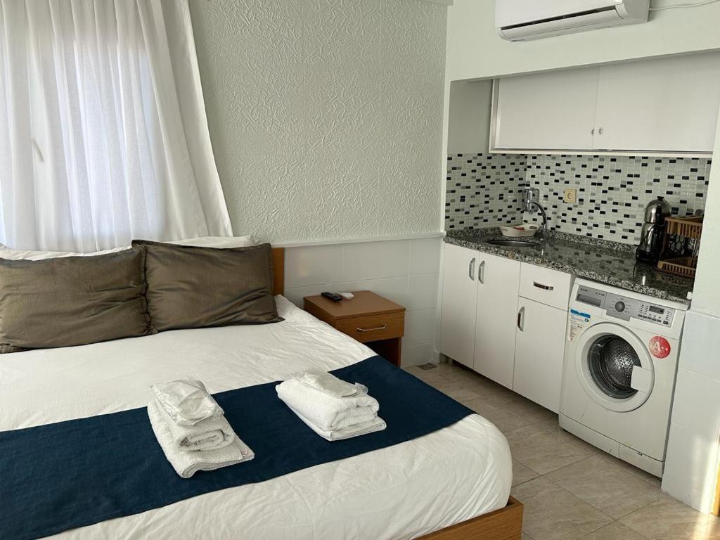 Standard Double or Twin Room photo 3