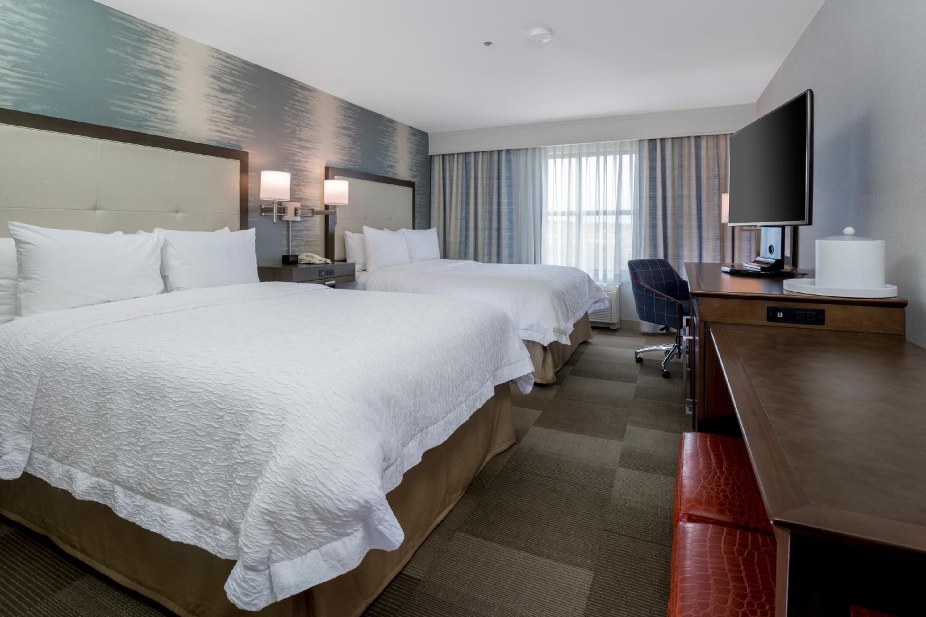 Room with Two Queen Beds - Non-Smoking - Photo 1