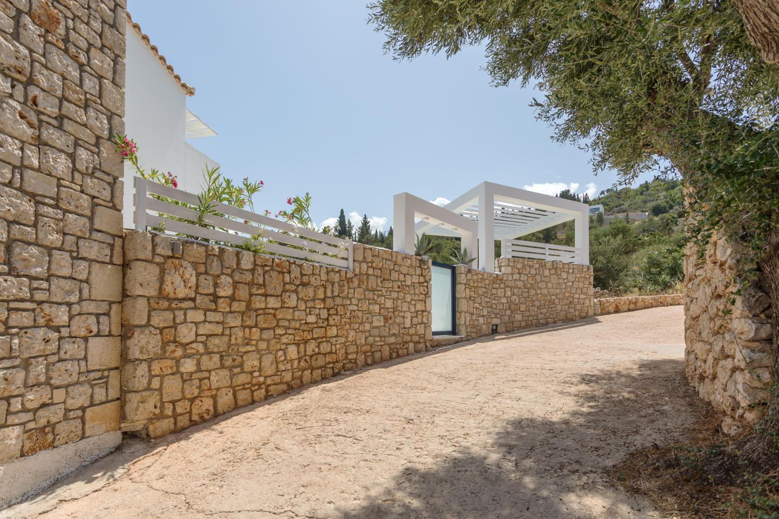 Villa - Photo 8