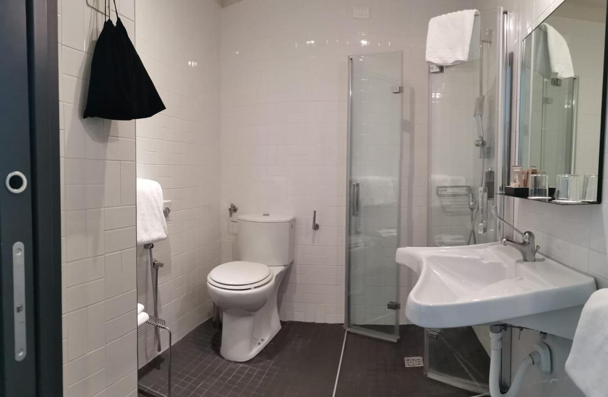 Comfy Double - Disability Access