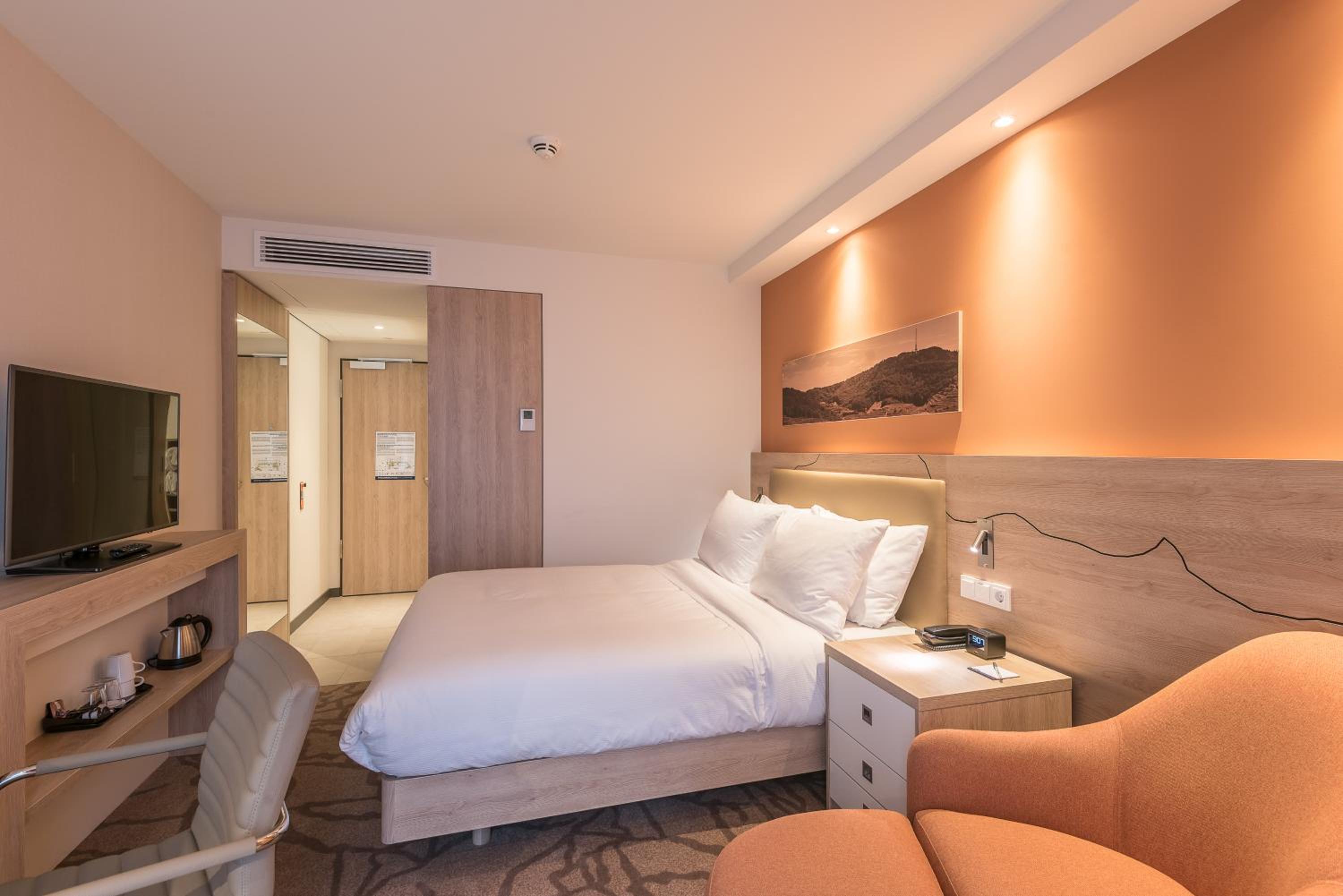 Family Connecting Rooms