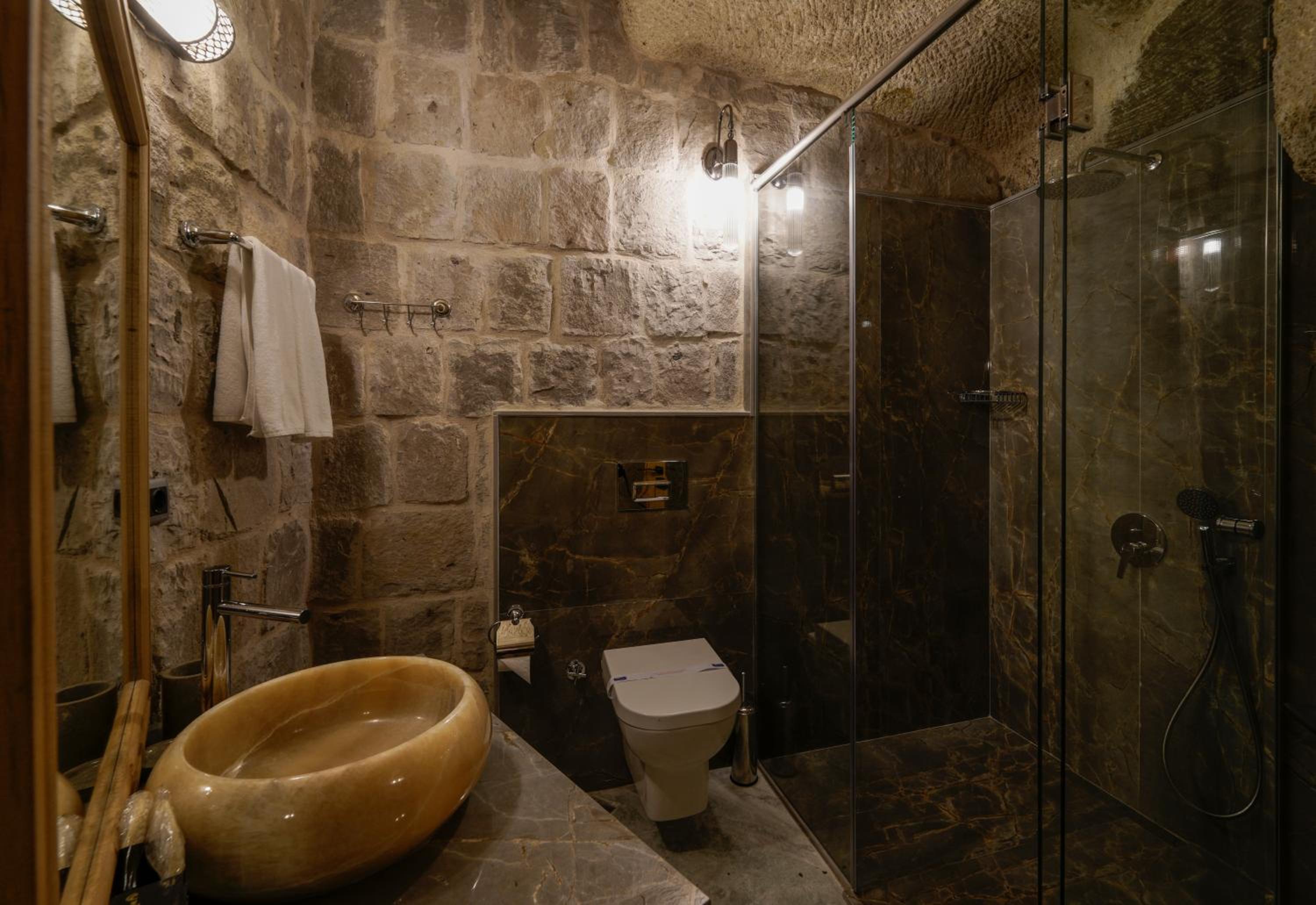 Deluxe Double or Twin Room - Photo 4