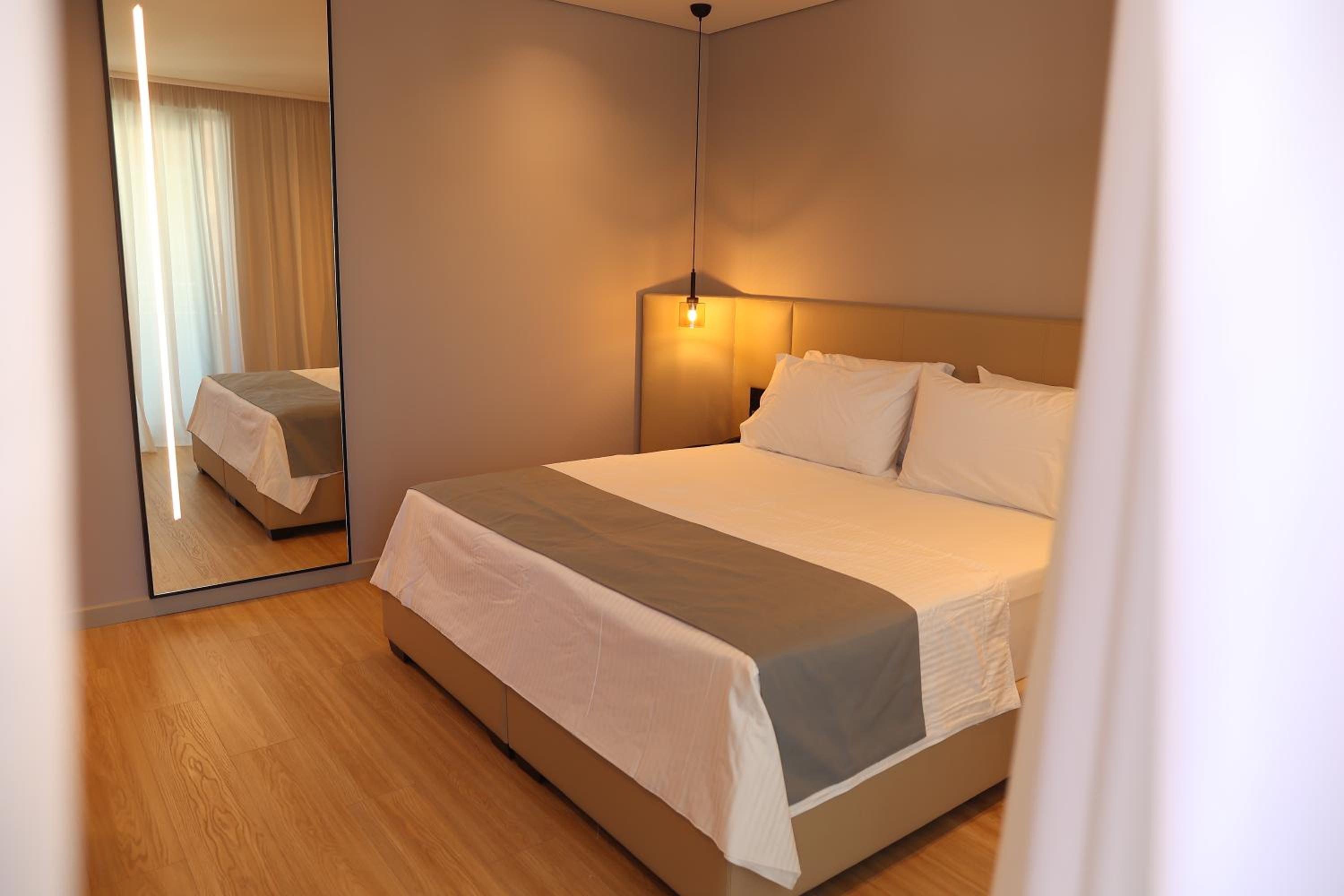 Double or Twin Room with Side Sea View photo 2
