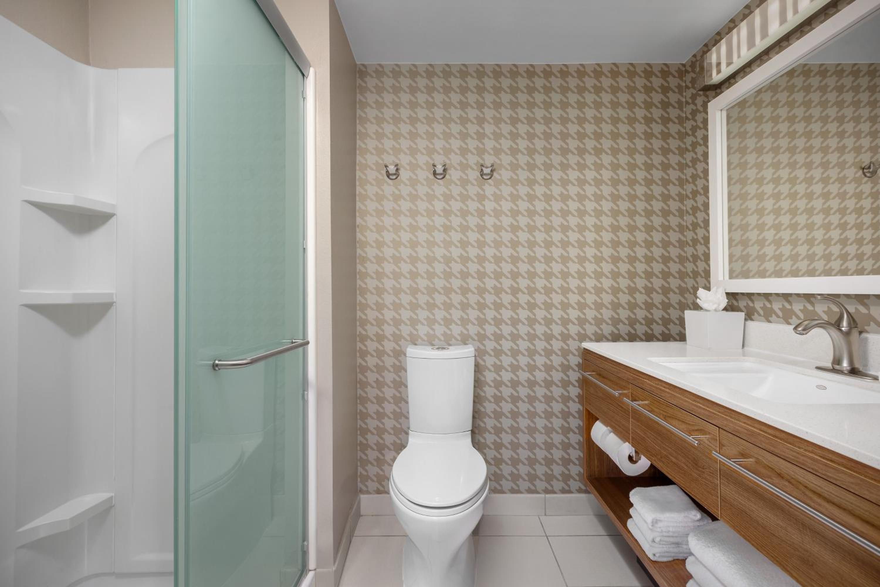 King Studio Suite - Non-Smoking - Photo 2