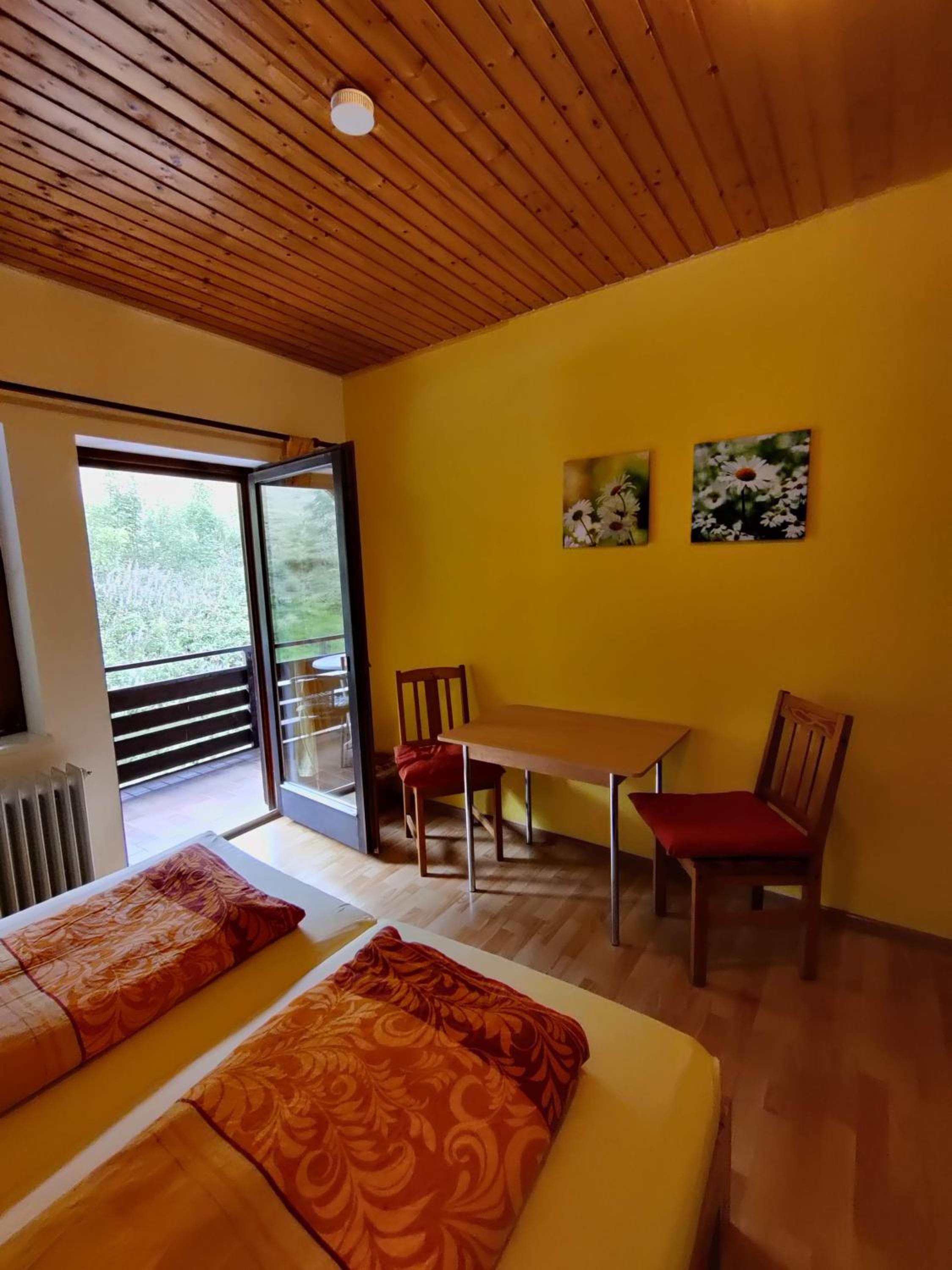 Double Room - Photo 6
