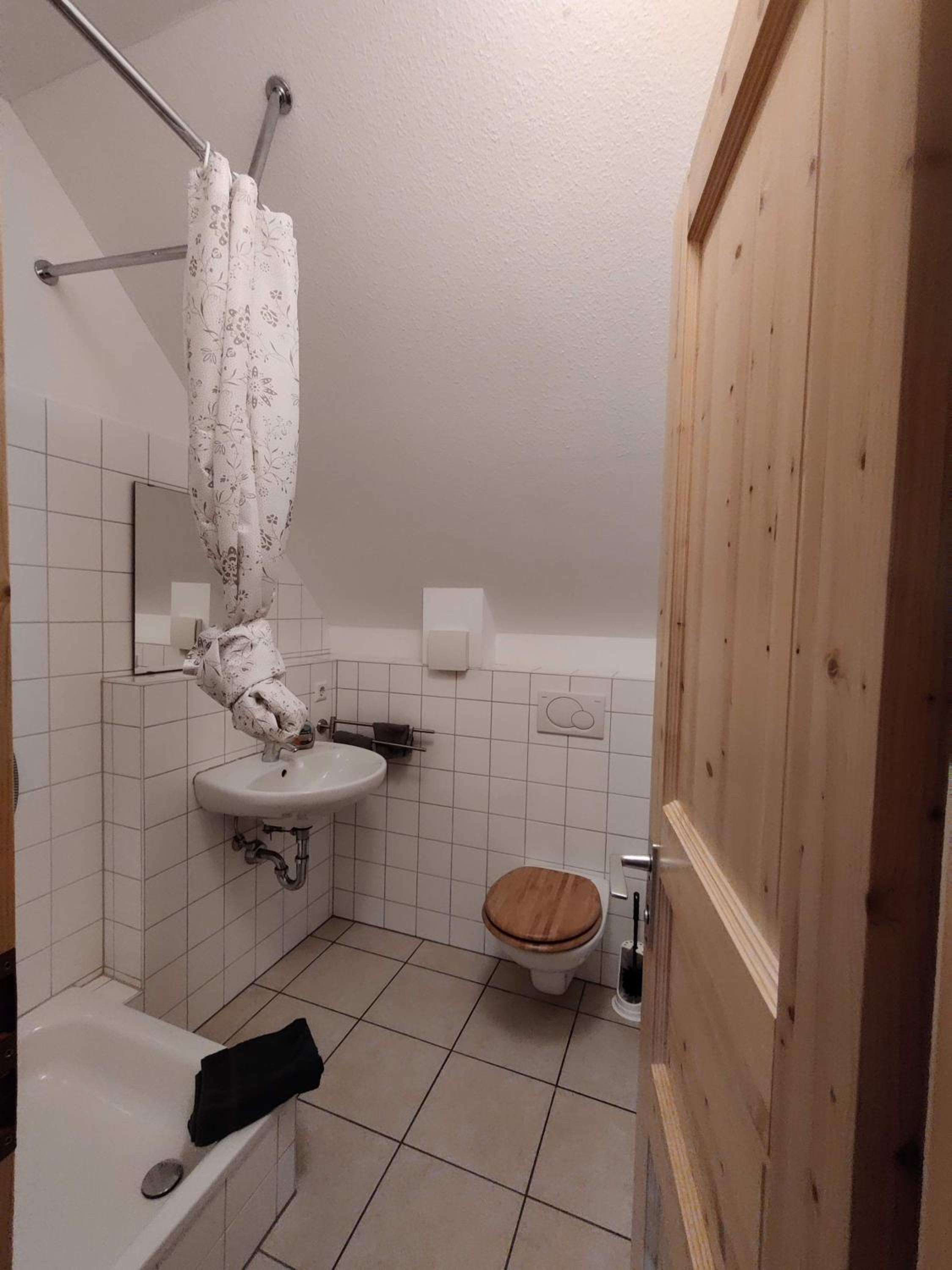 Double Room - Photo 4
